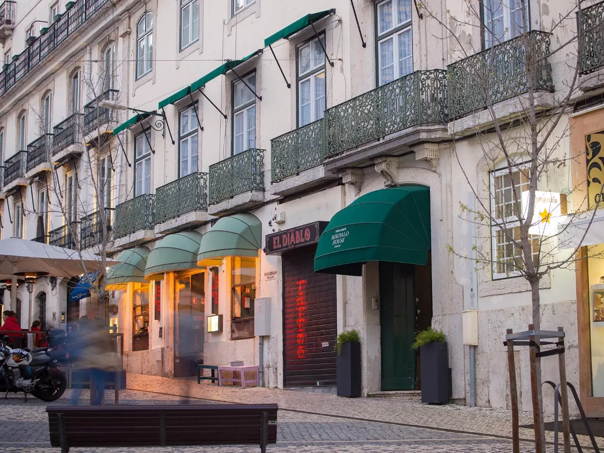 Property building in Dear Lisbon - Bordalo Palace Chiado Property building in Dear Lisbon - Bordalo Palace Chiado