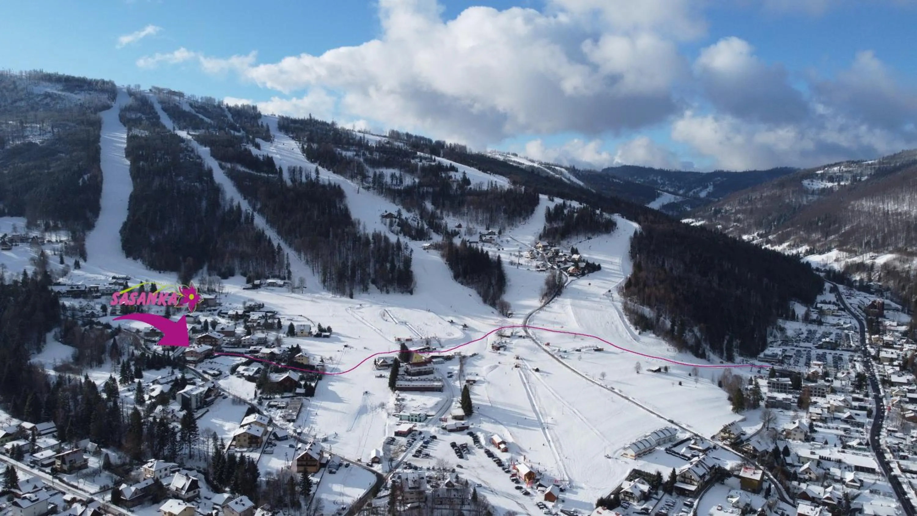 Property building in Sasanka przy Gondoli