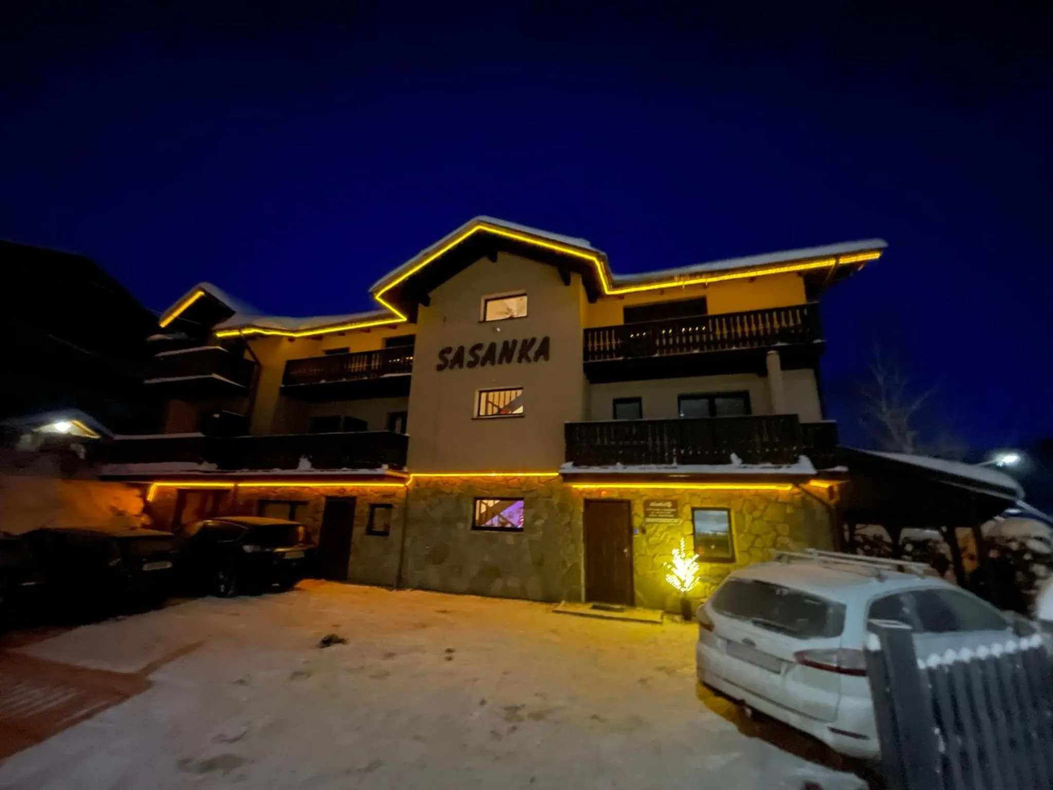 Property building in Sasanka przy Gondoli