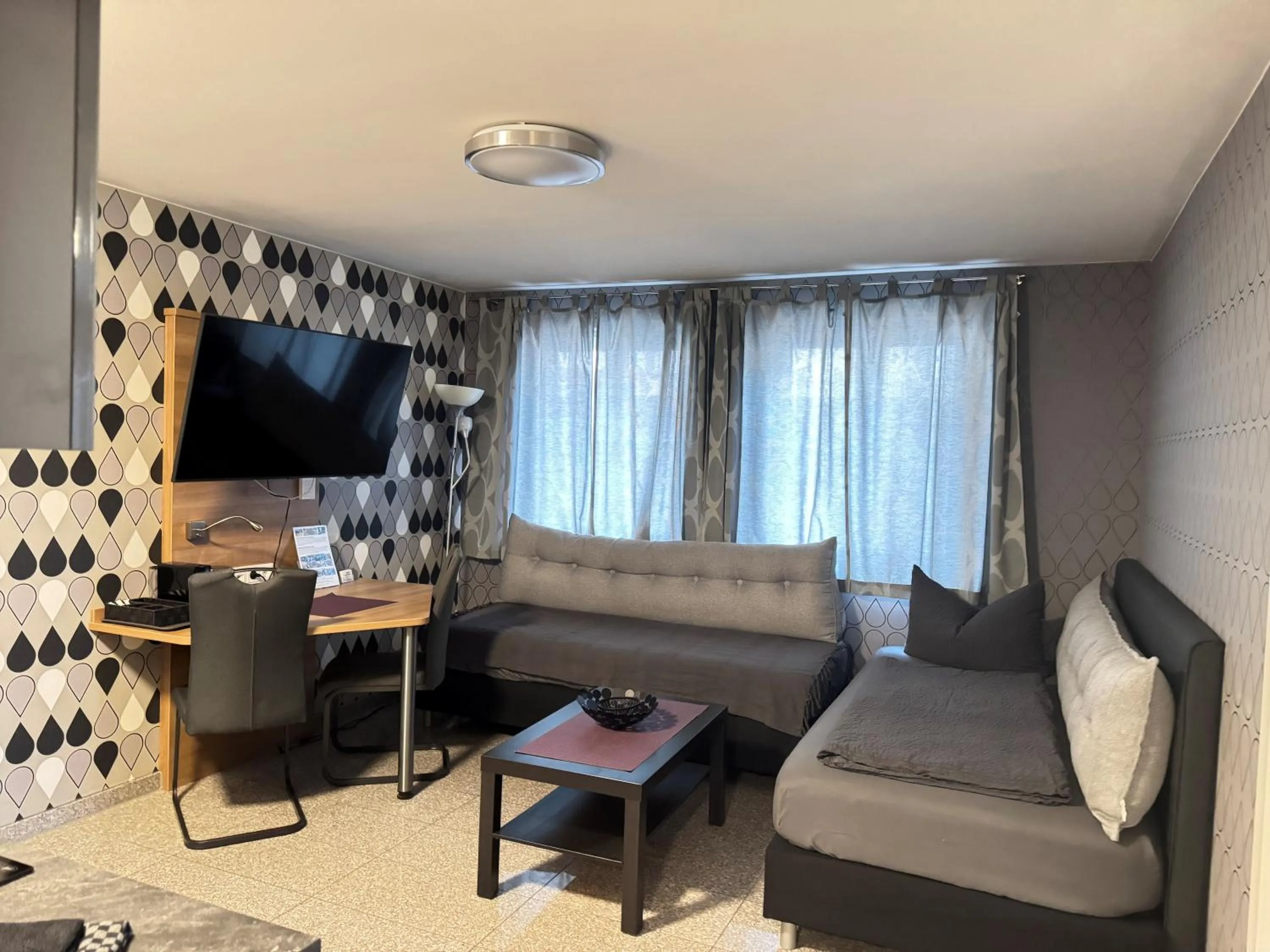 Hotel Mythos "rooms with kitchenette- apartments with kitchen"