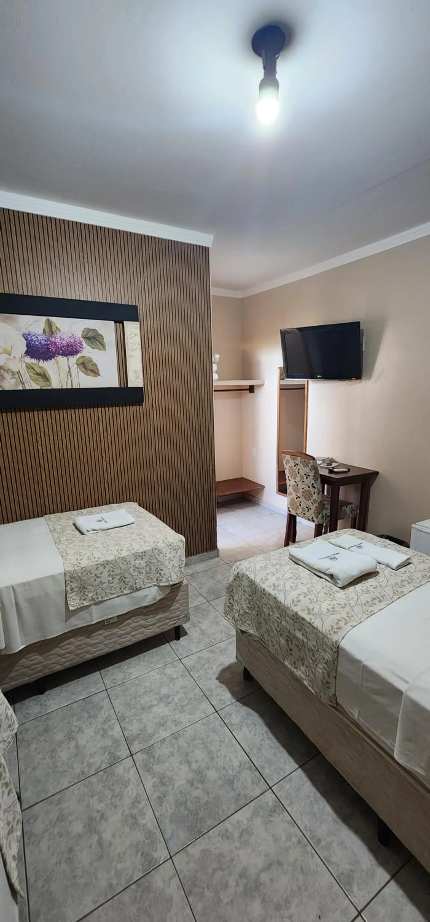 Photo of the whole room, Bed in Hotel Barretos