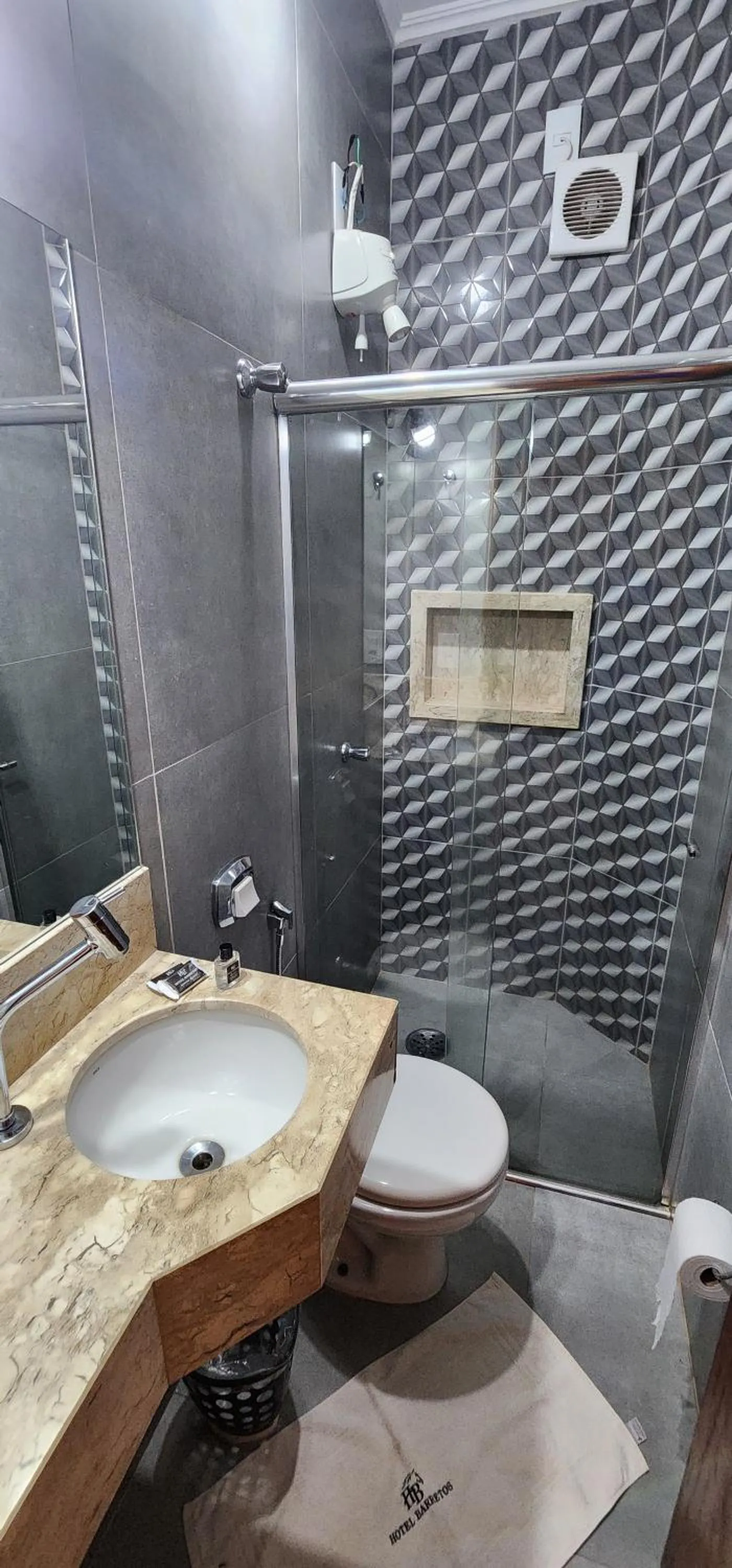 Bathroom in Hotel Barretos