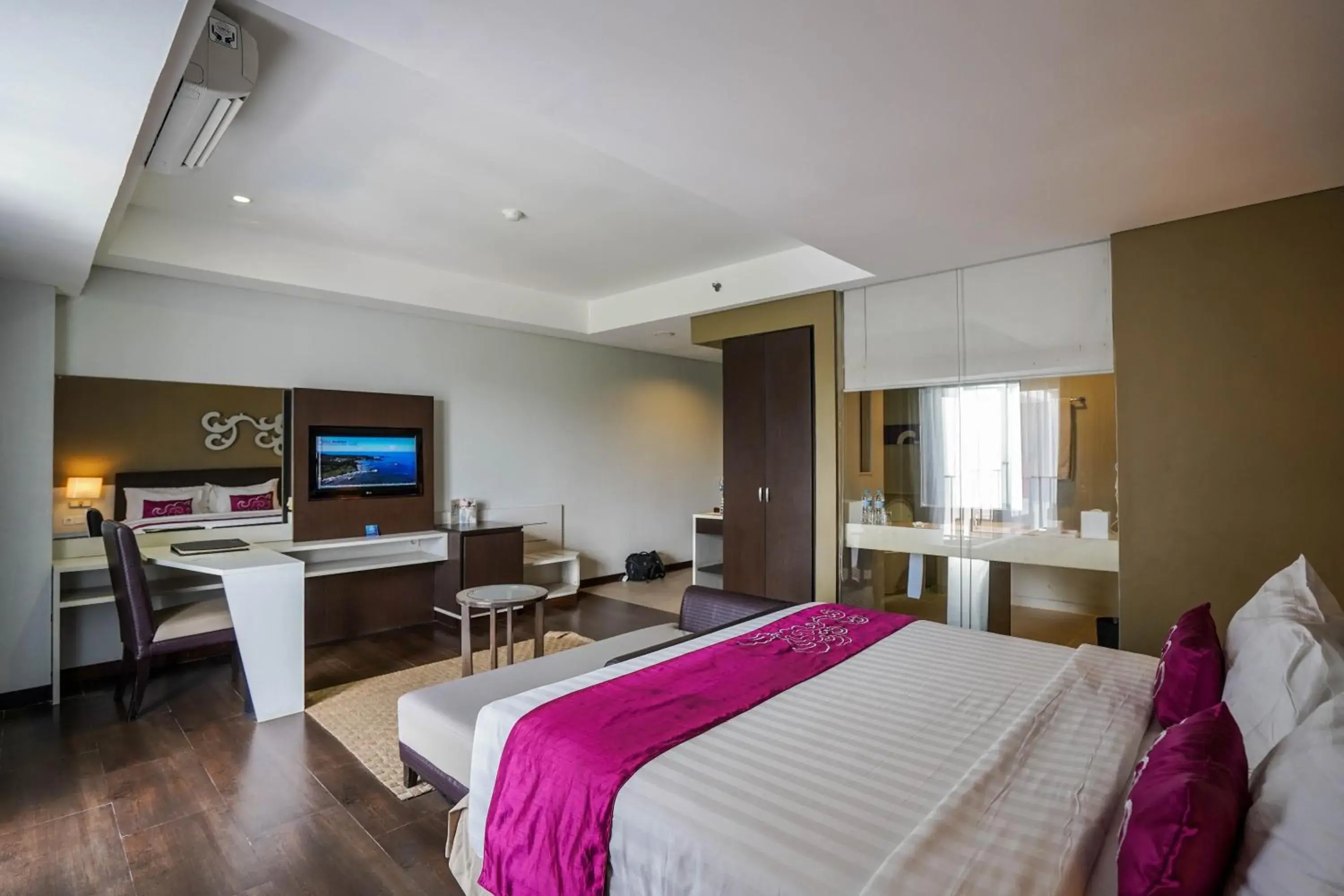 Bedroom, Bed in Soll Marina Hotel & Conference Center Bangka Bedroom, Bed in Soll Marina Hotel & Conference Center Bangka