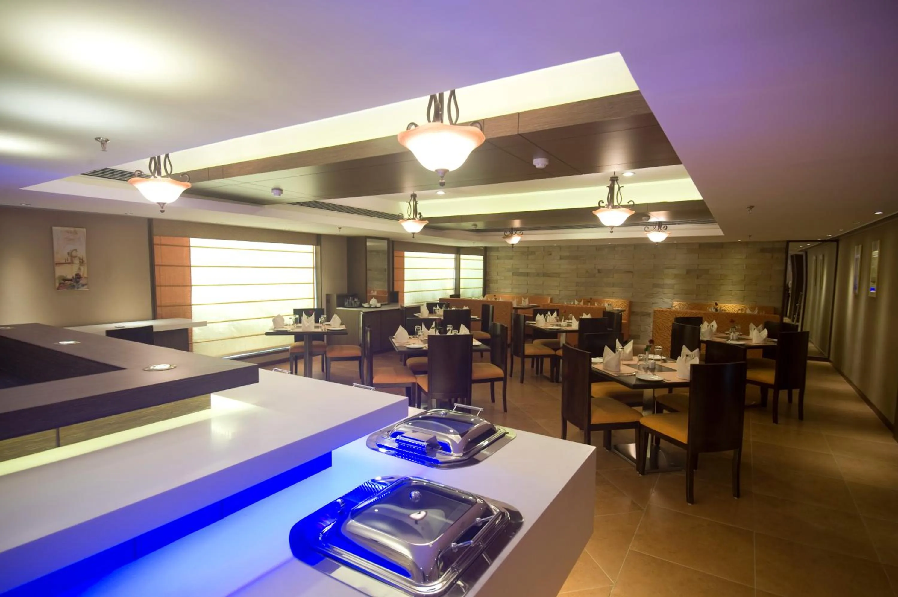 Restaurant/places to eat in The Ocean Pearl