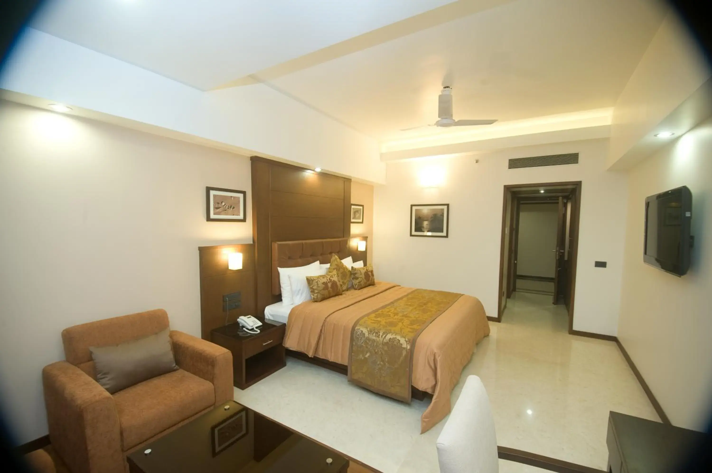 Photo of the whole room, Bed in The Ocean Pearl Photo of the whole room, Bed in The Ocean Pearl