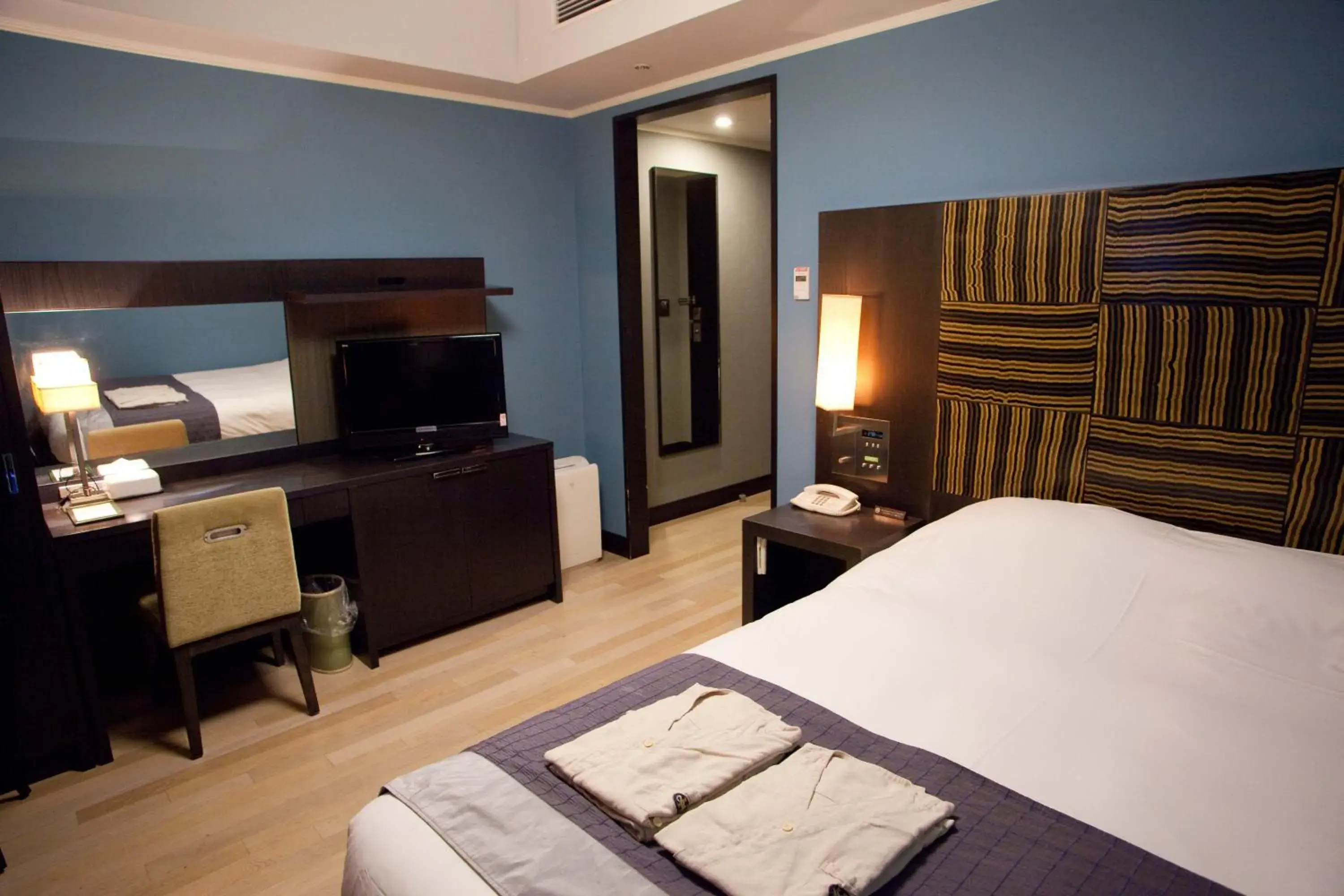 Double Room - Non-Smoking in Hotel Monterey La Soeur Osaka Double Room - Non-Smoking in Hotel Monterey La Soeur Osaka