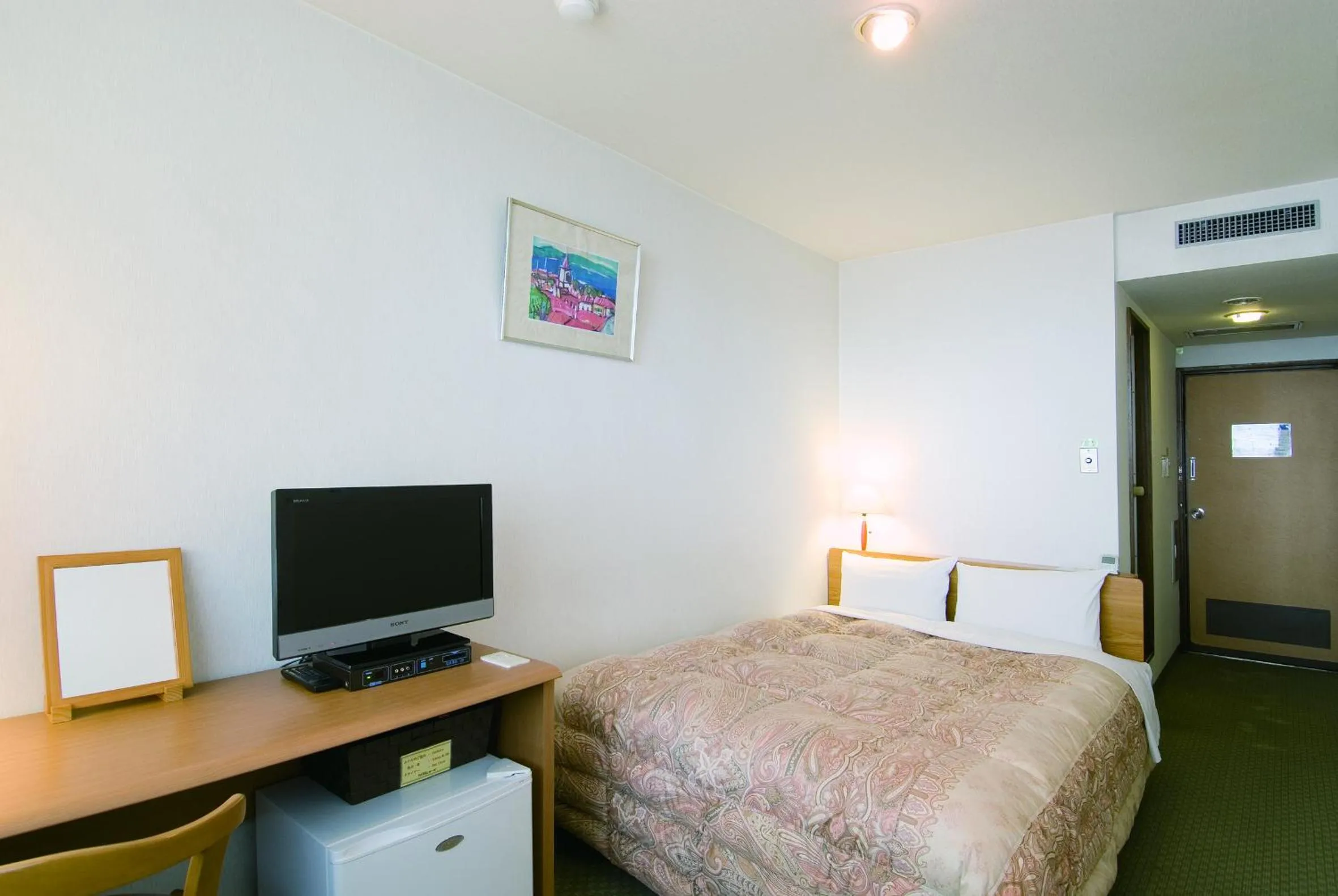 Photo of the whole room, Bed in Hotel New Ohte