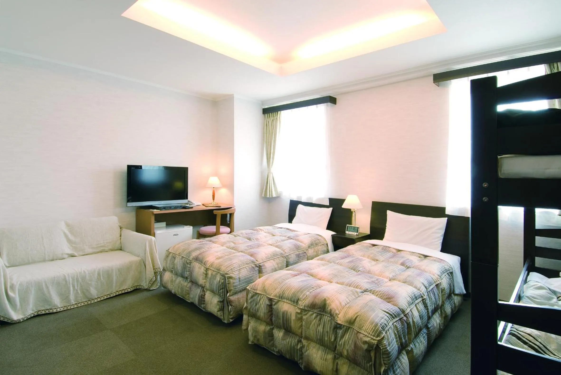 Photo of the whole room, Bed in Hotel New Ohte