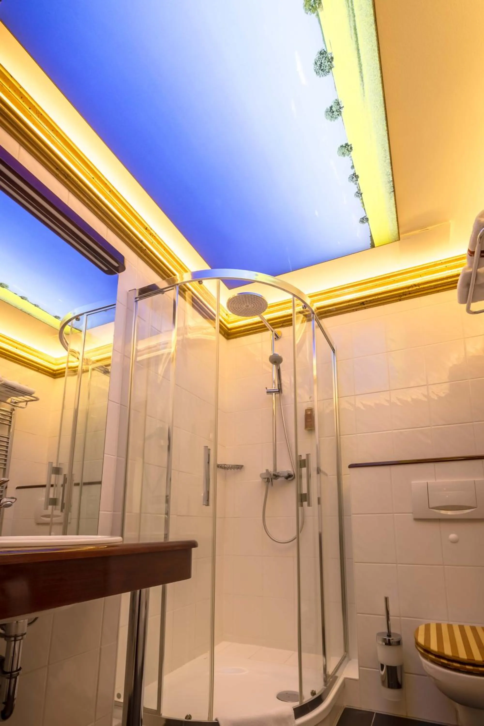 Bathroom in Myer's Hotel Berlin