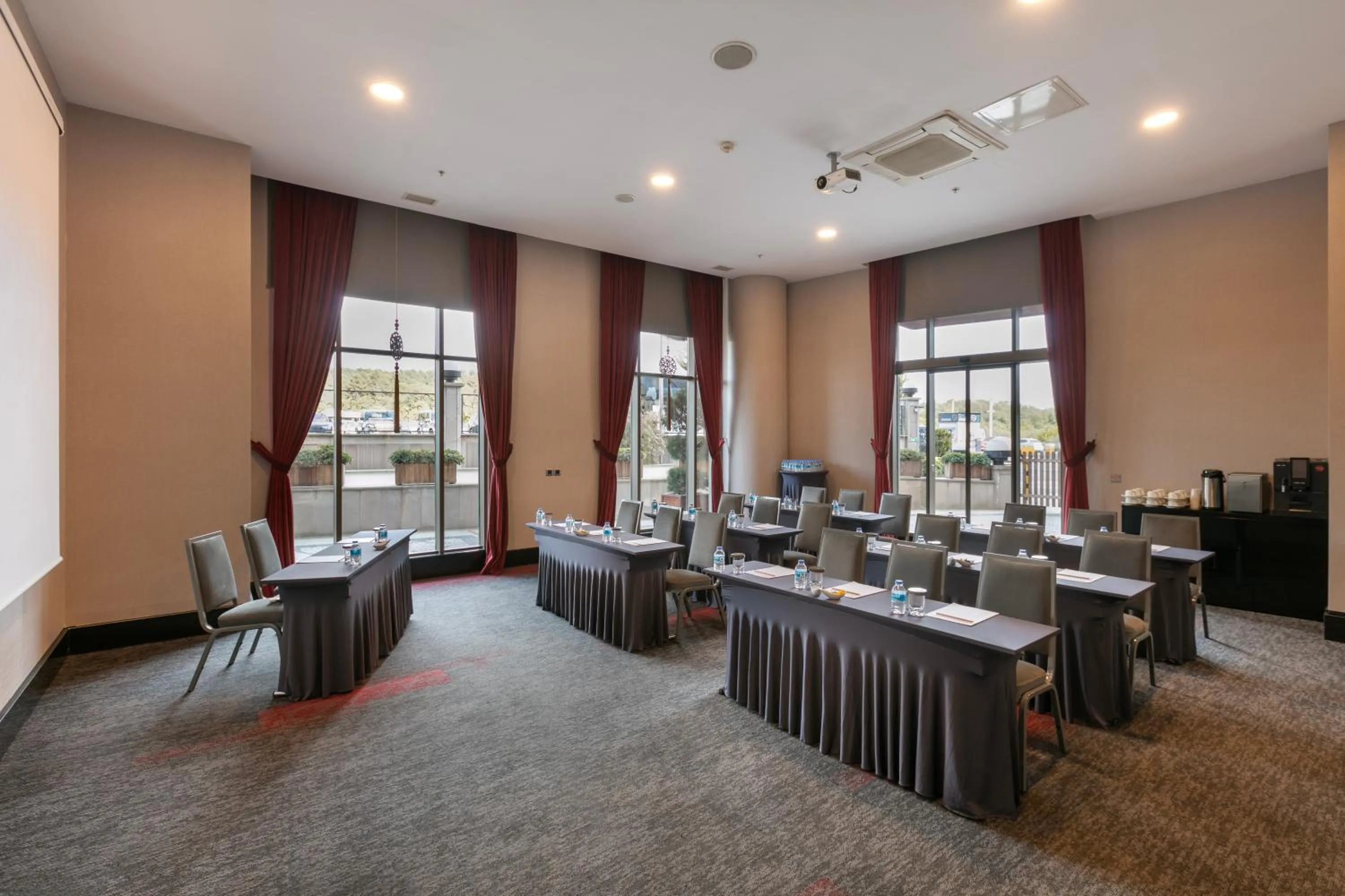 Banquet/Function facilities in Limak Eurasia Luxury Hotel