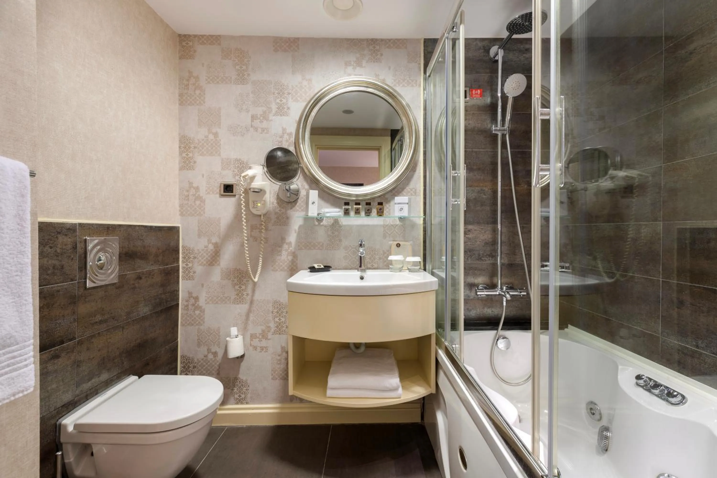 Bathroom in Limak Eurasia Luxury Hotel