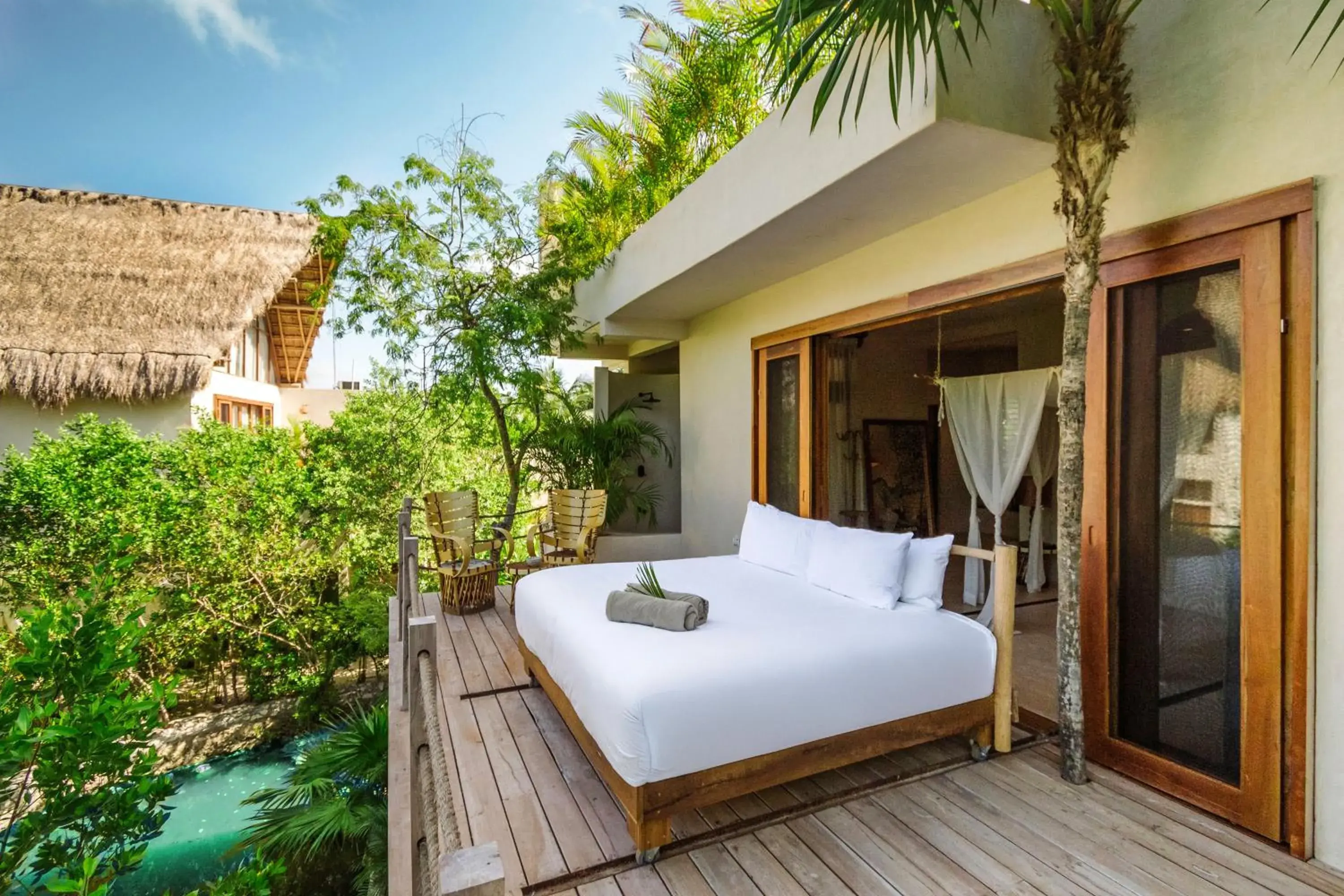 Cenote Master Suite - Jungle side in La Valise Tulum, member of Small Luxury Hotels Cenote Master Suite - Jungle side in La Valise Tulum, member of Small Luxury Hotels