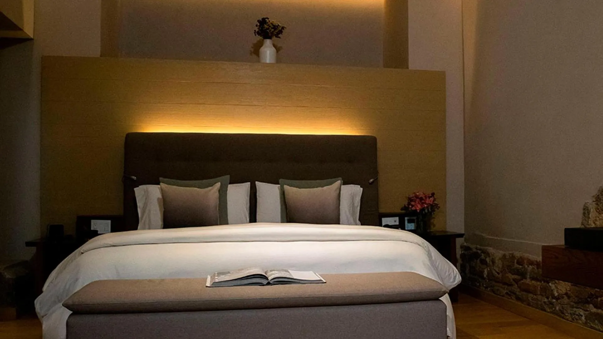 Bed in Cartesiano Boutique & Wellness Hotel