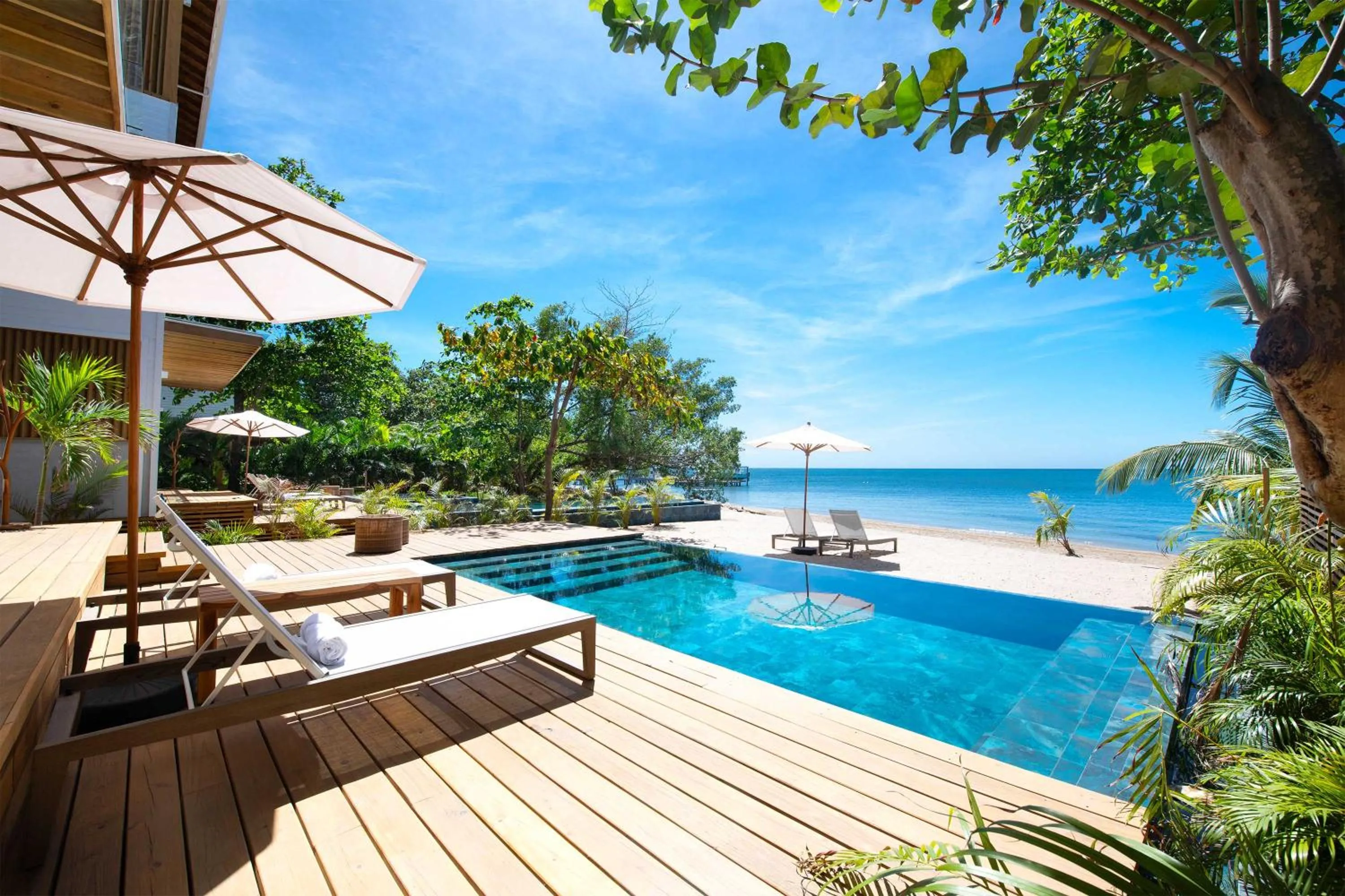Swimming pool in Ibagari Boutique Hotel