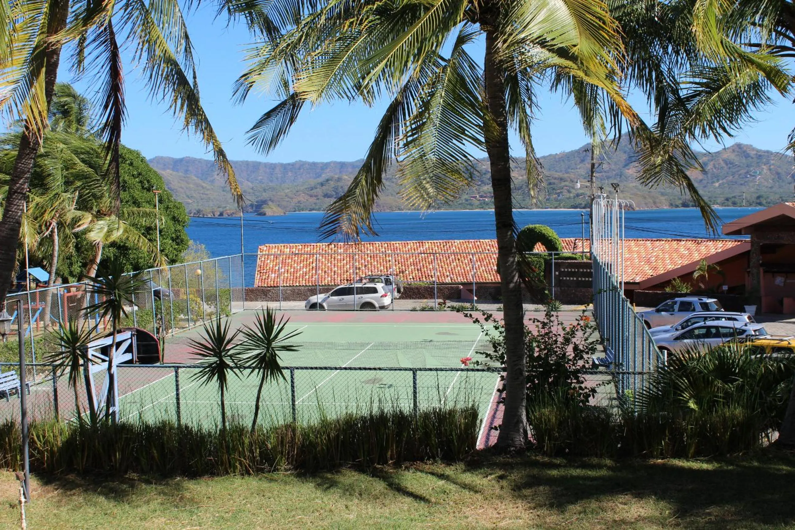 Tennis court in Flamingo Marina Hotel