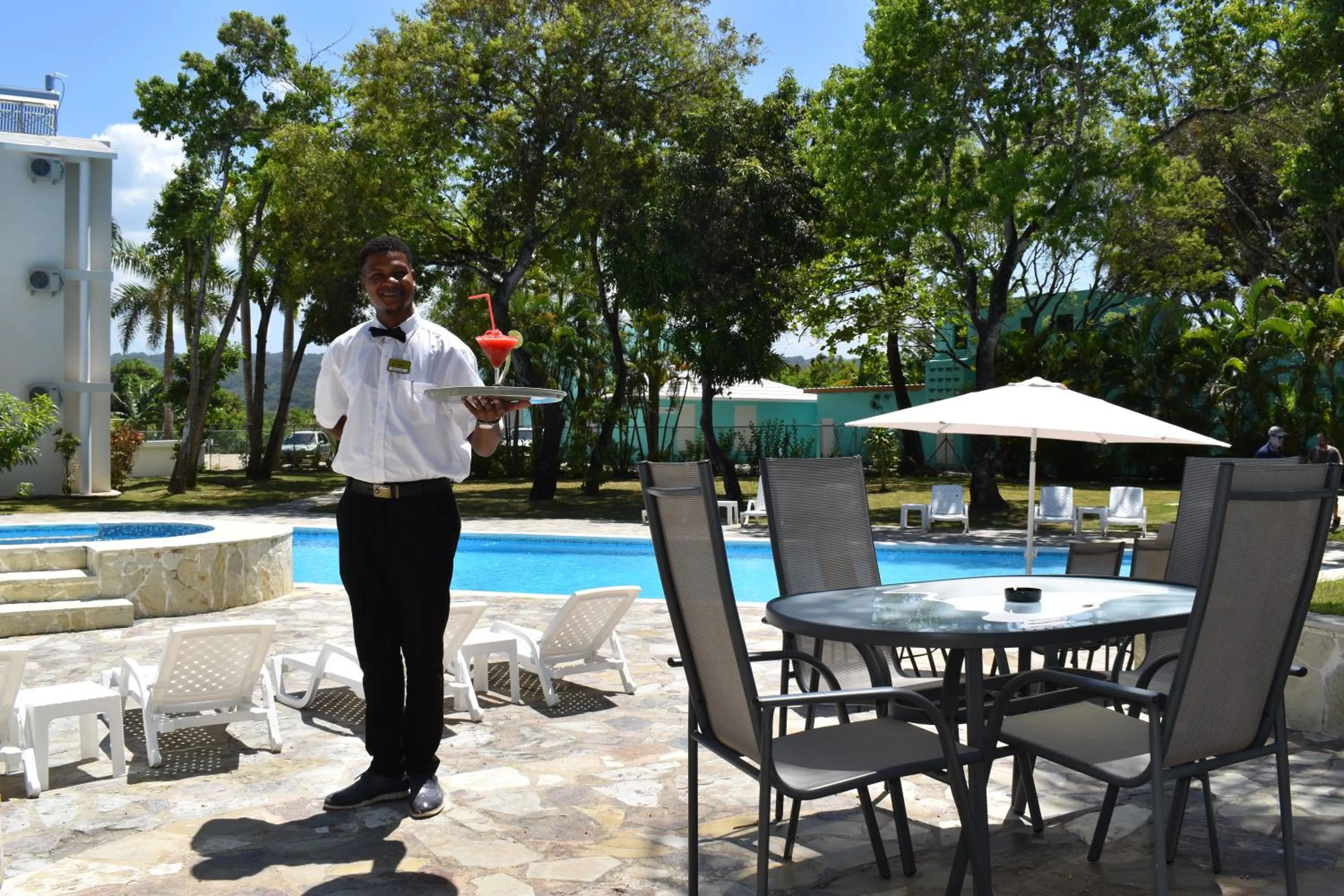 Pool view in Tropical Casa Laguna
