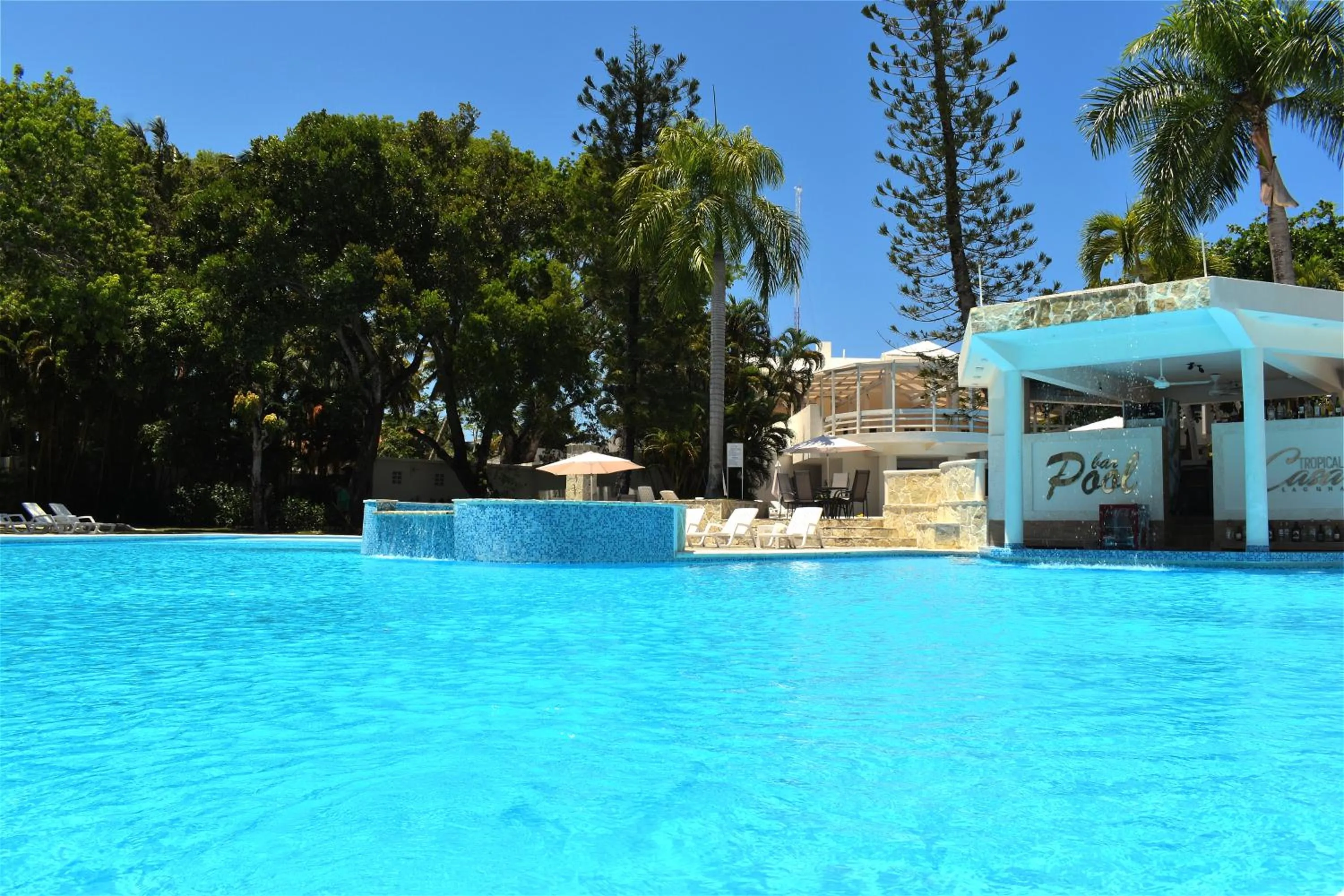 Property building in Tropical Casa Laguna