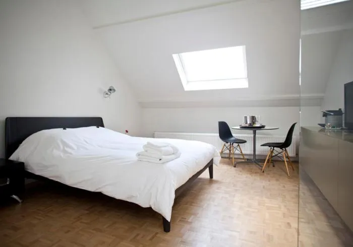 Bedroom, Bed in B&B Yellow Submarine