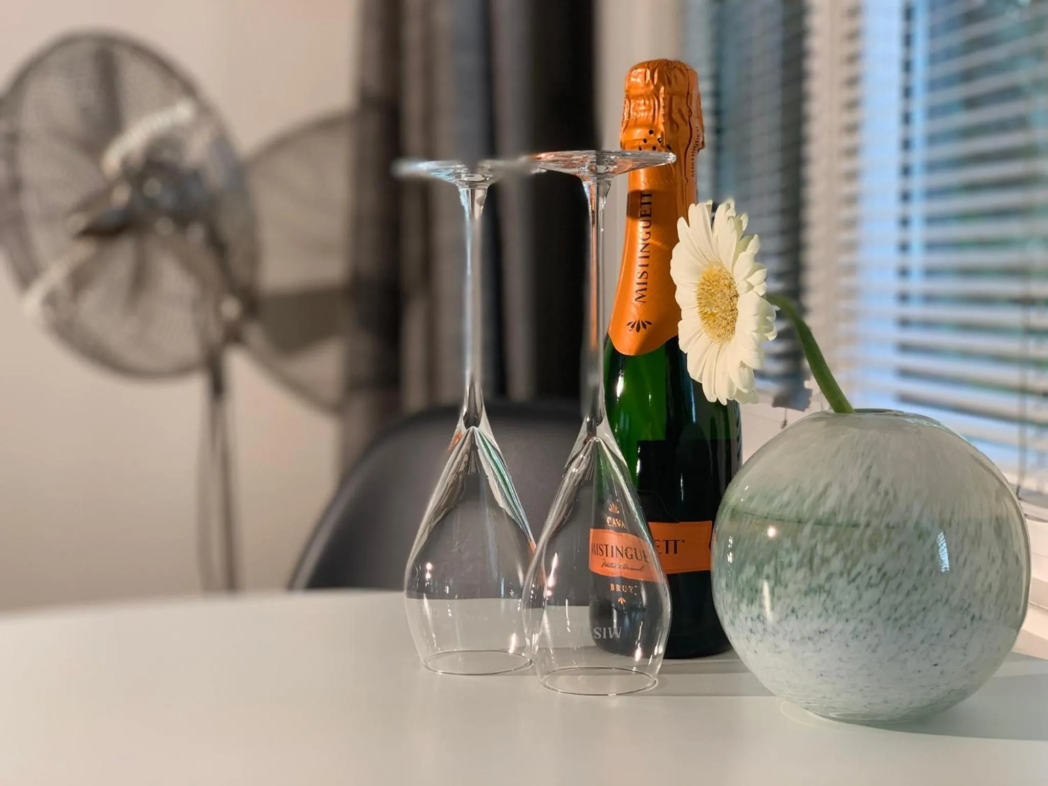 B&B Yellow Submarine