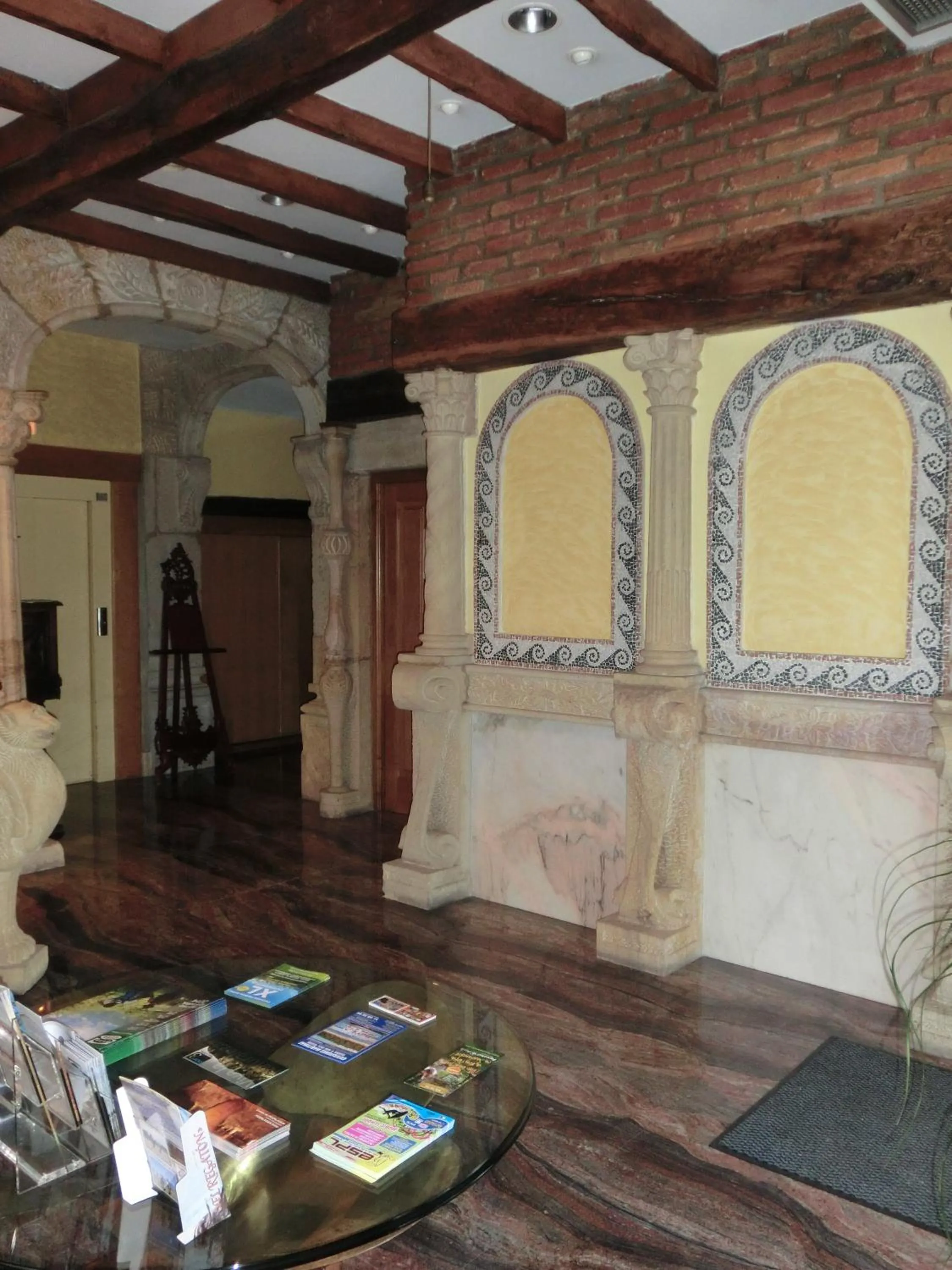 Lobby or reception in Hotel Las Ruedas