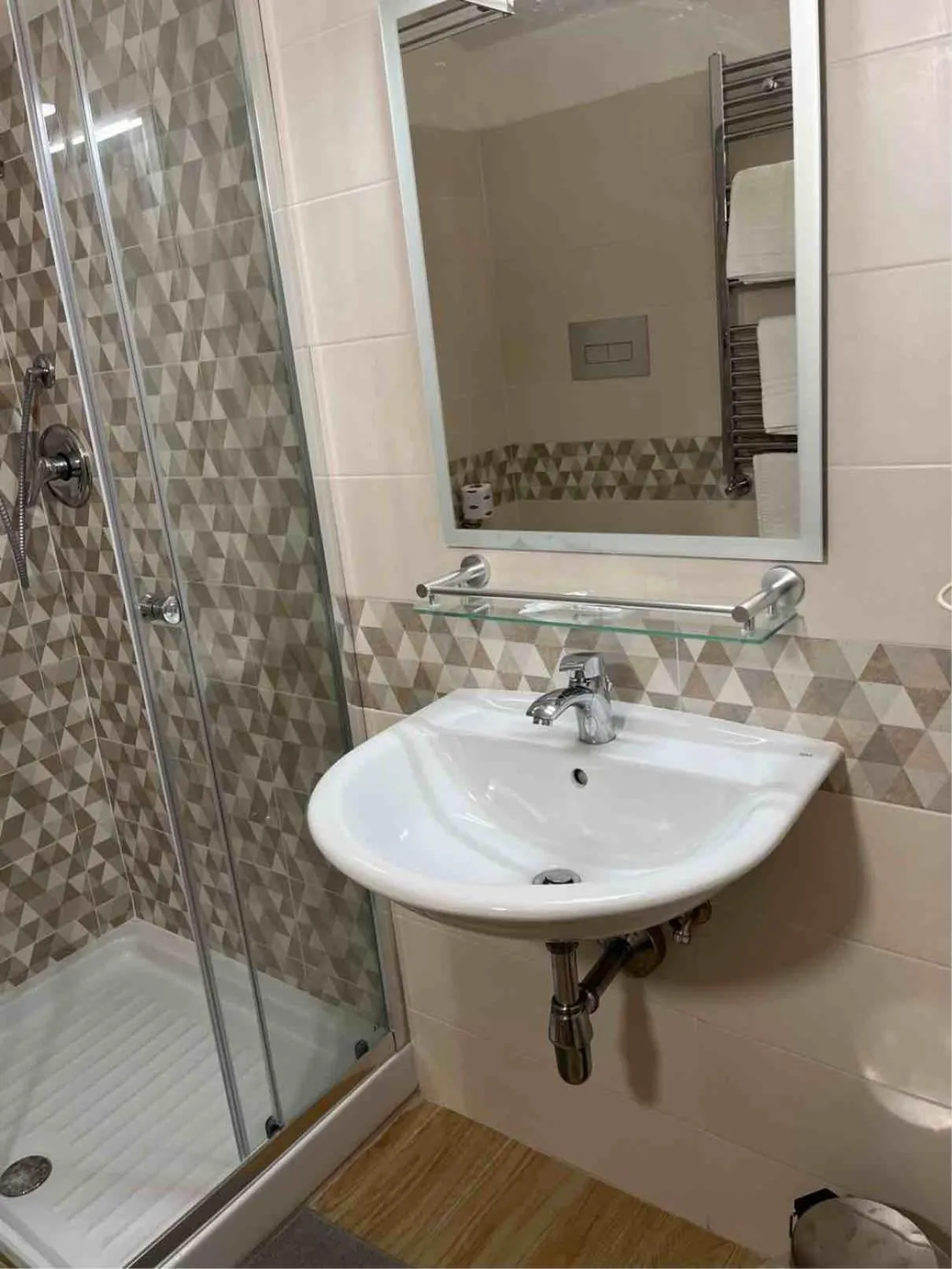 Bathroom in Pisani Hotel