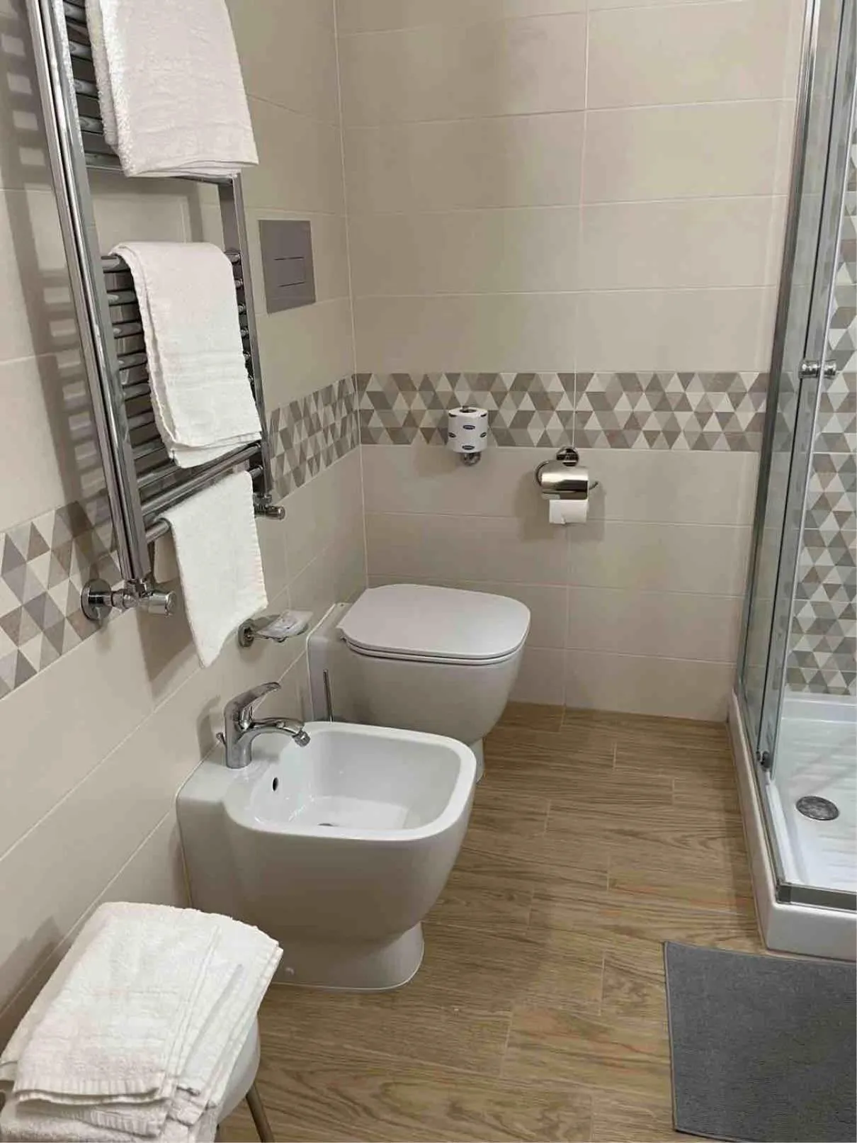 Bathroom in Pisani Hotel