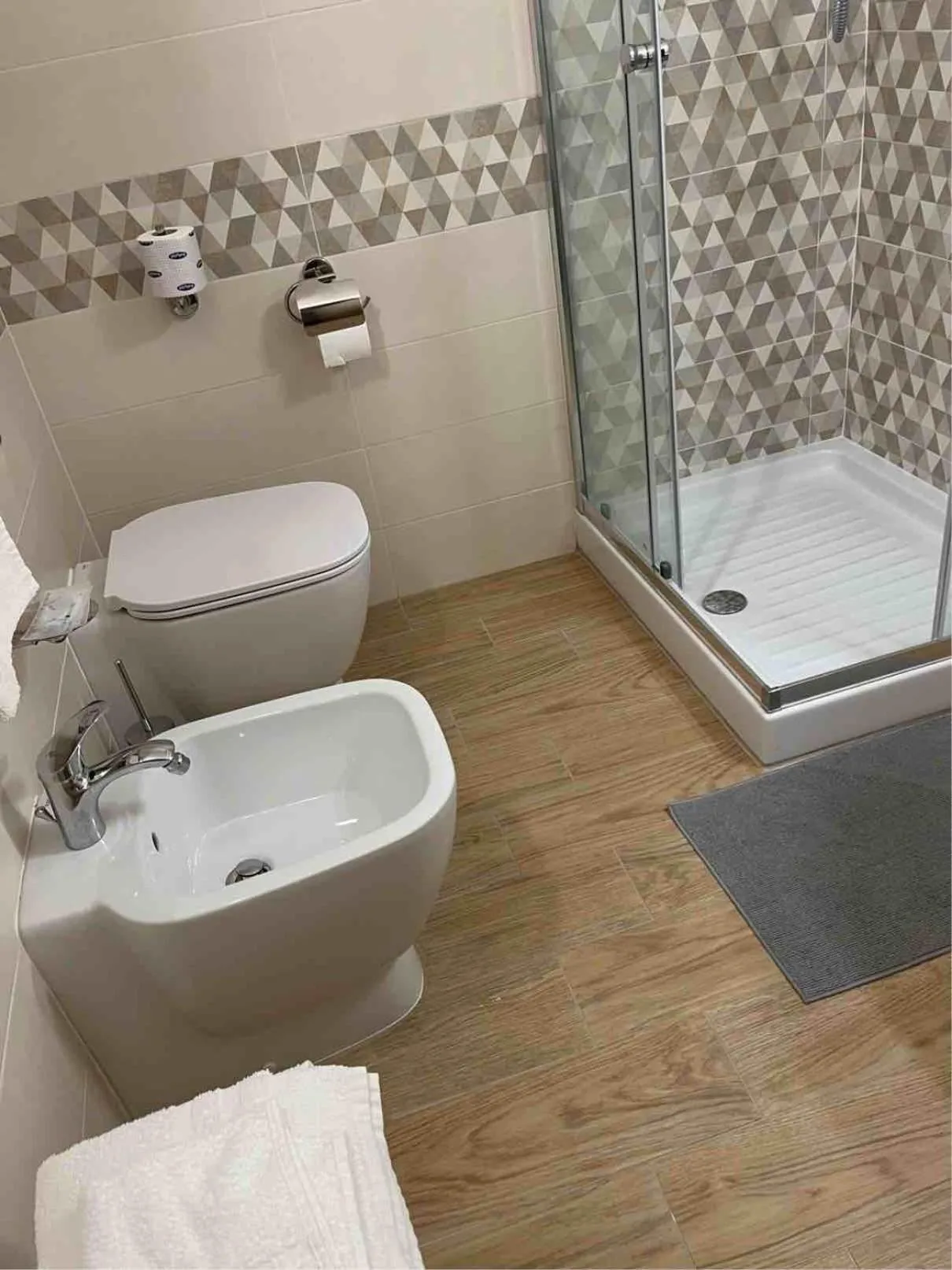 Bathroom in Pisani Hotel