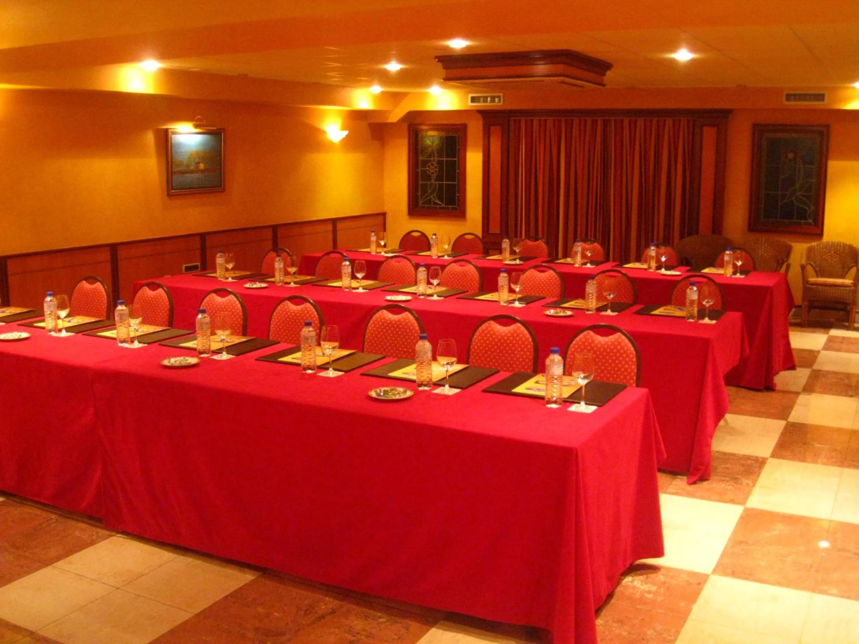 Business facilities in Hotel y Casona El Carmen