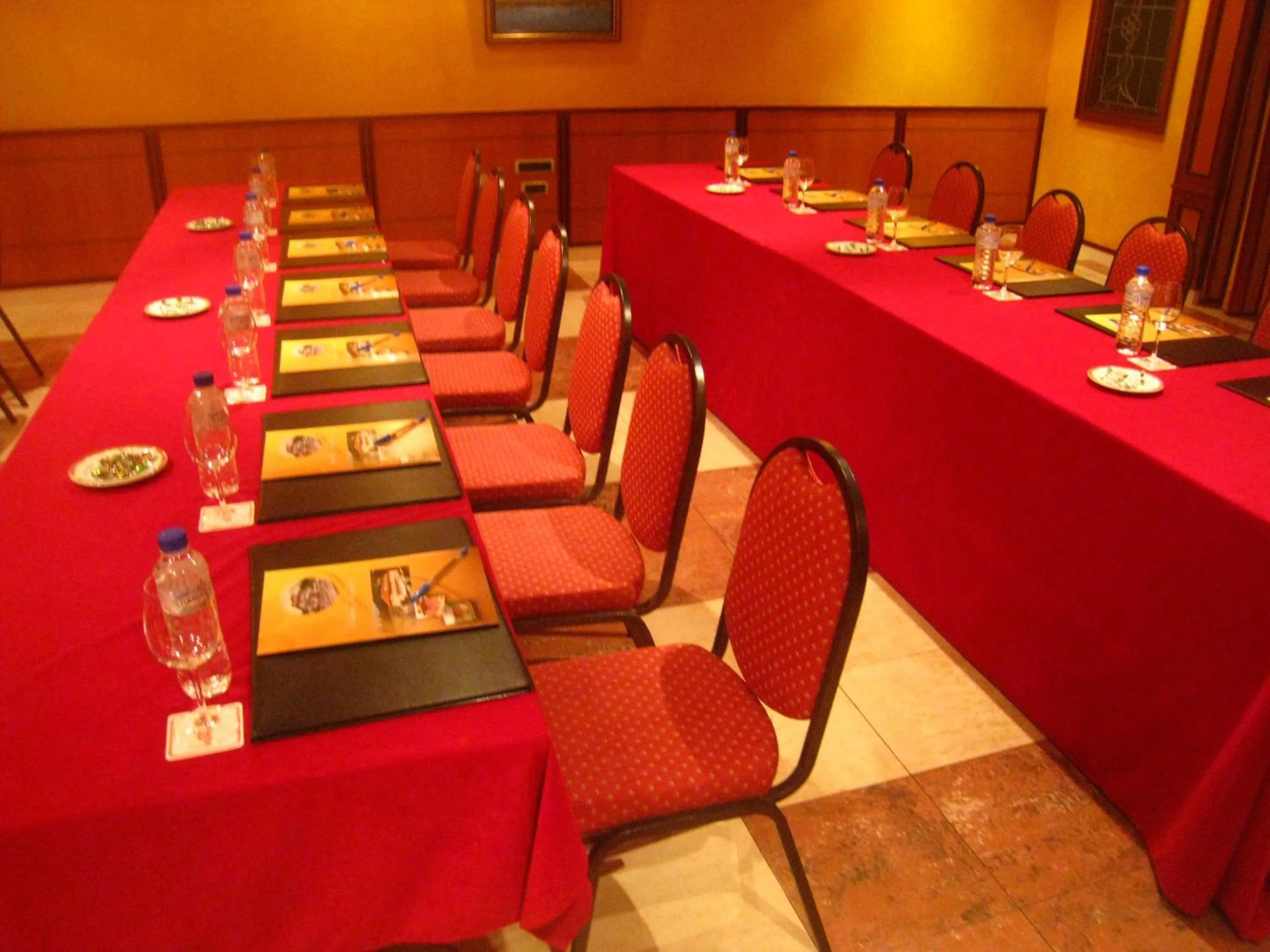 Business facilities in Hotel y Casona El Carmen