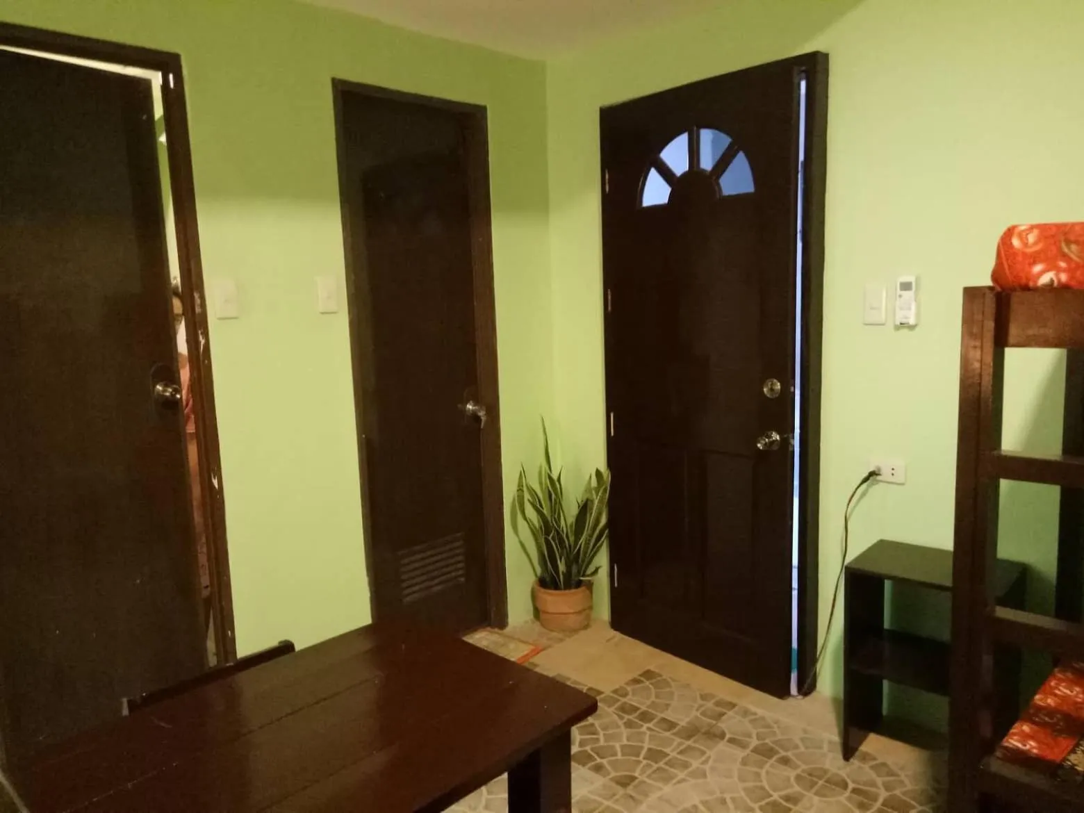 Shower in Antonio's Pension House