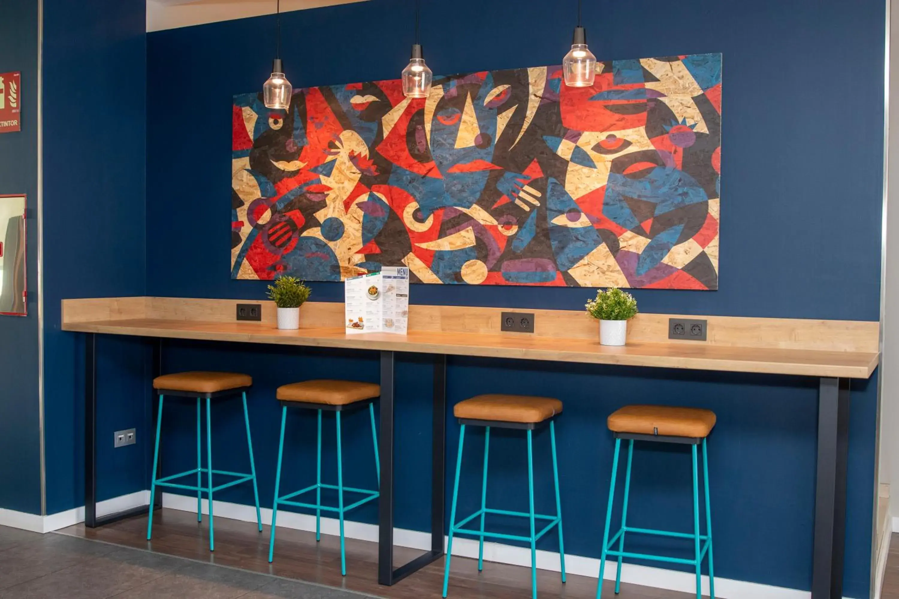 Lounge or bar in Travelodge Málaga Airport Lounge or bar in Travelodge Málaga Airport