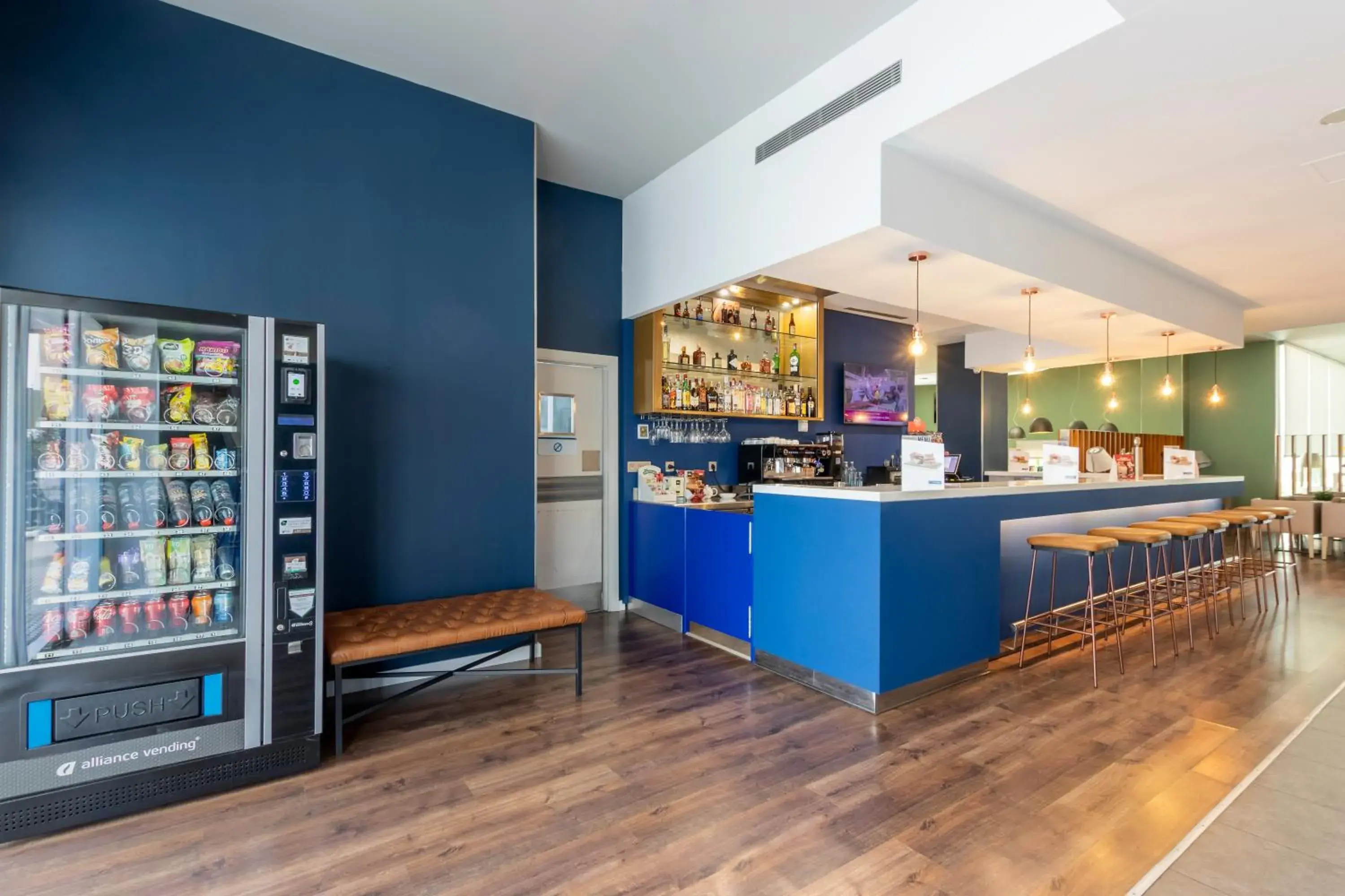 Lounge or bar in Travelodge Málaga Airport Lounge or bar in Travelodge Málaga Airport