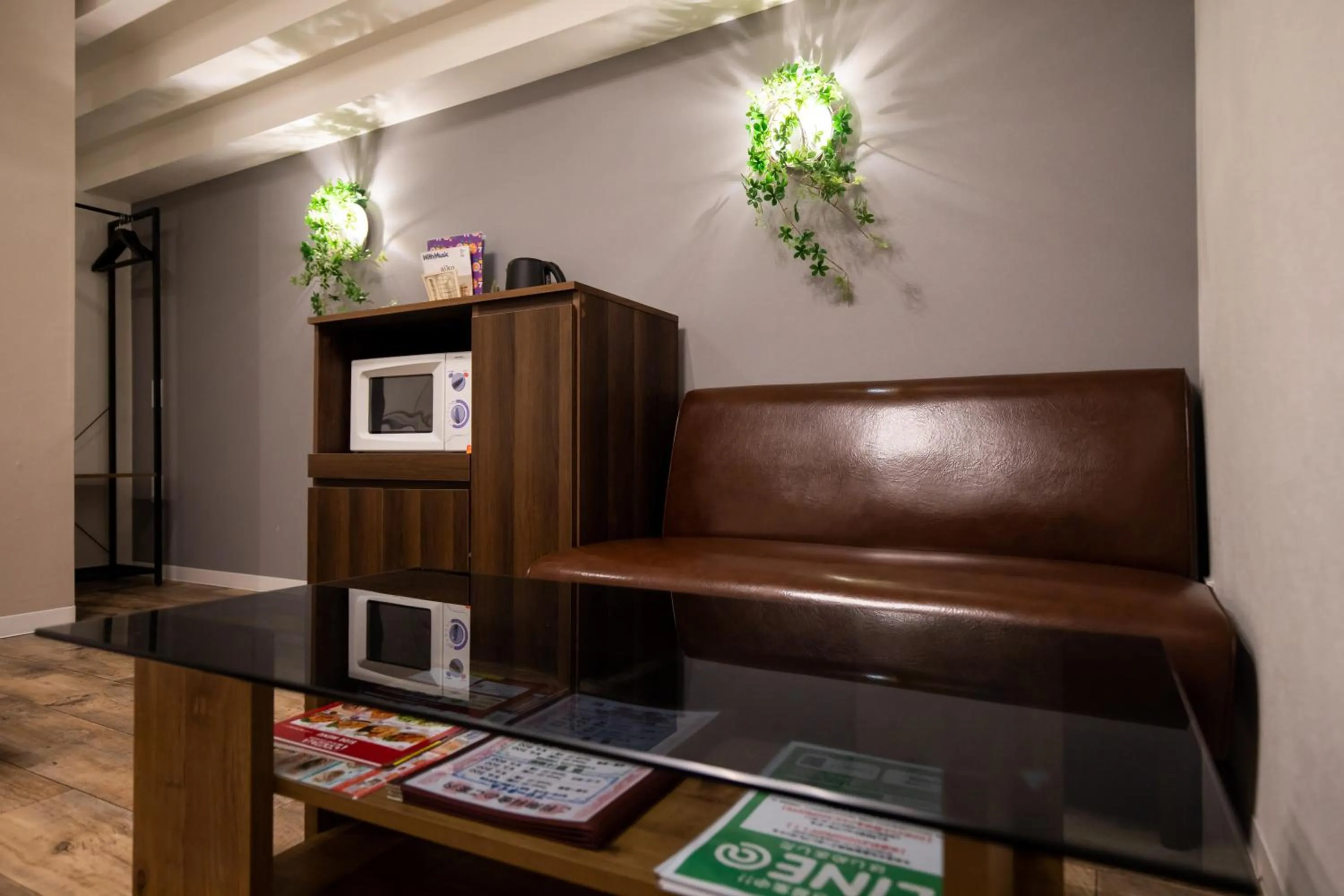 Living room in 天然個室温泉 HOTEL Lafontaine 諏訪