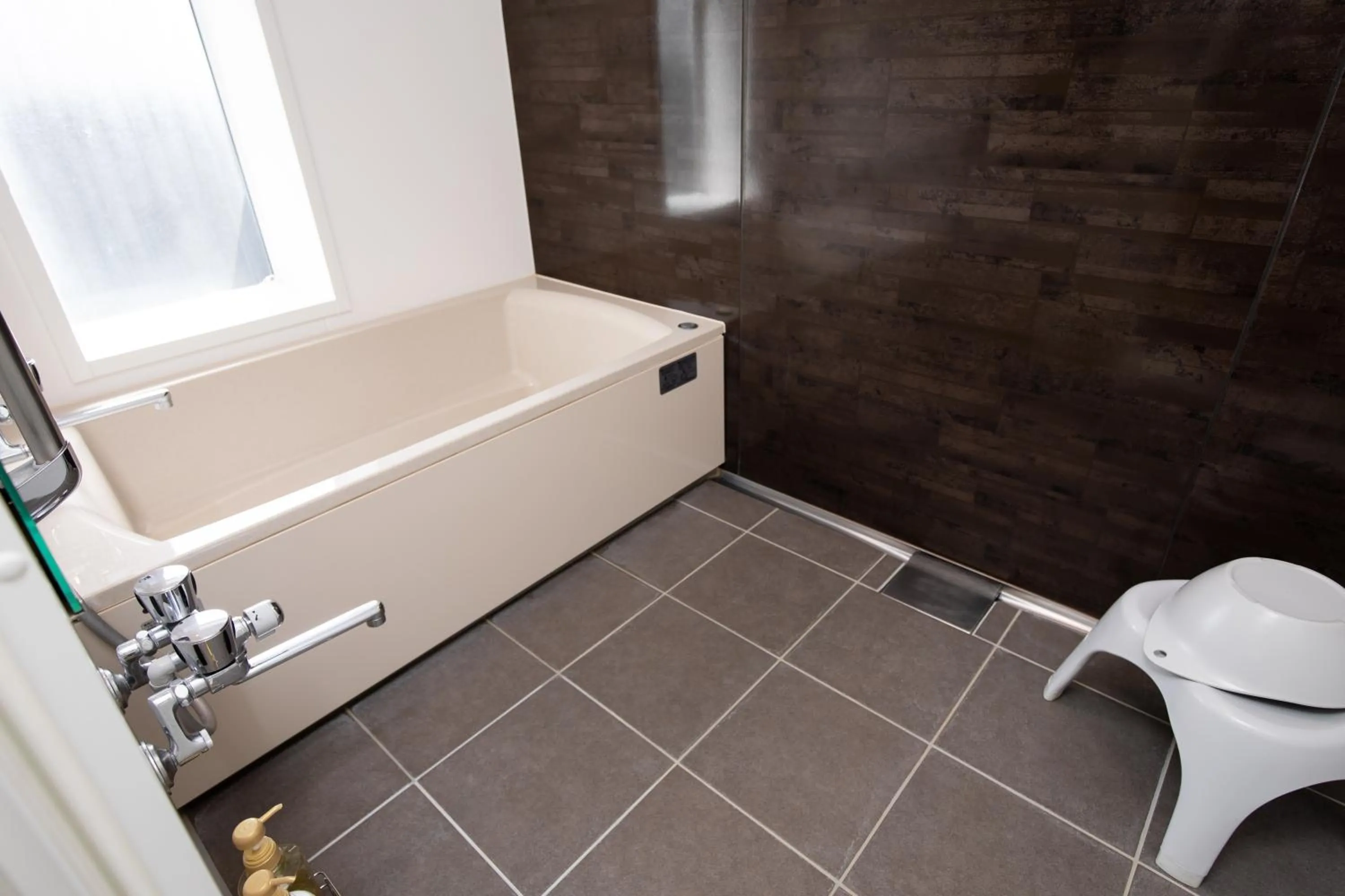 Bathroom in 天然個室温泉 HOTEL Lafontaine 諏訪