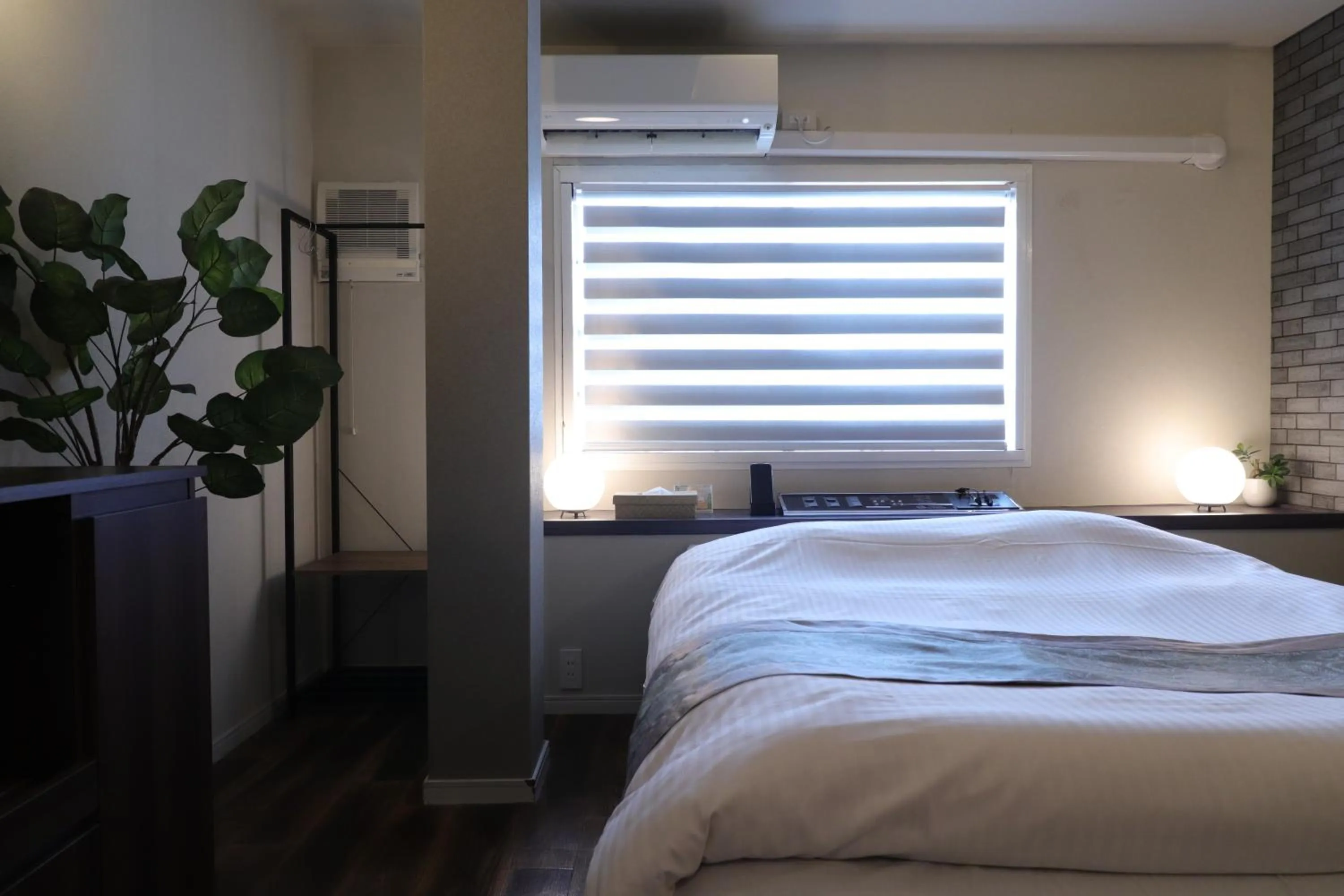 Photo of the whole room, Bed in 天然個室温泉 HOTEL Lafontaine 諏訪