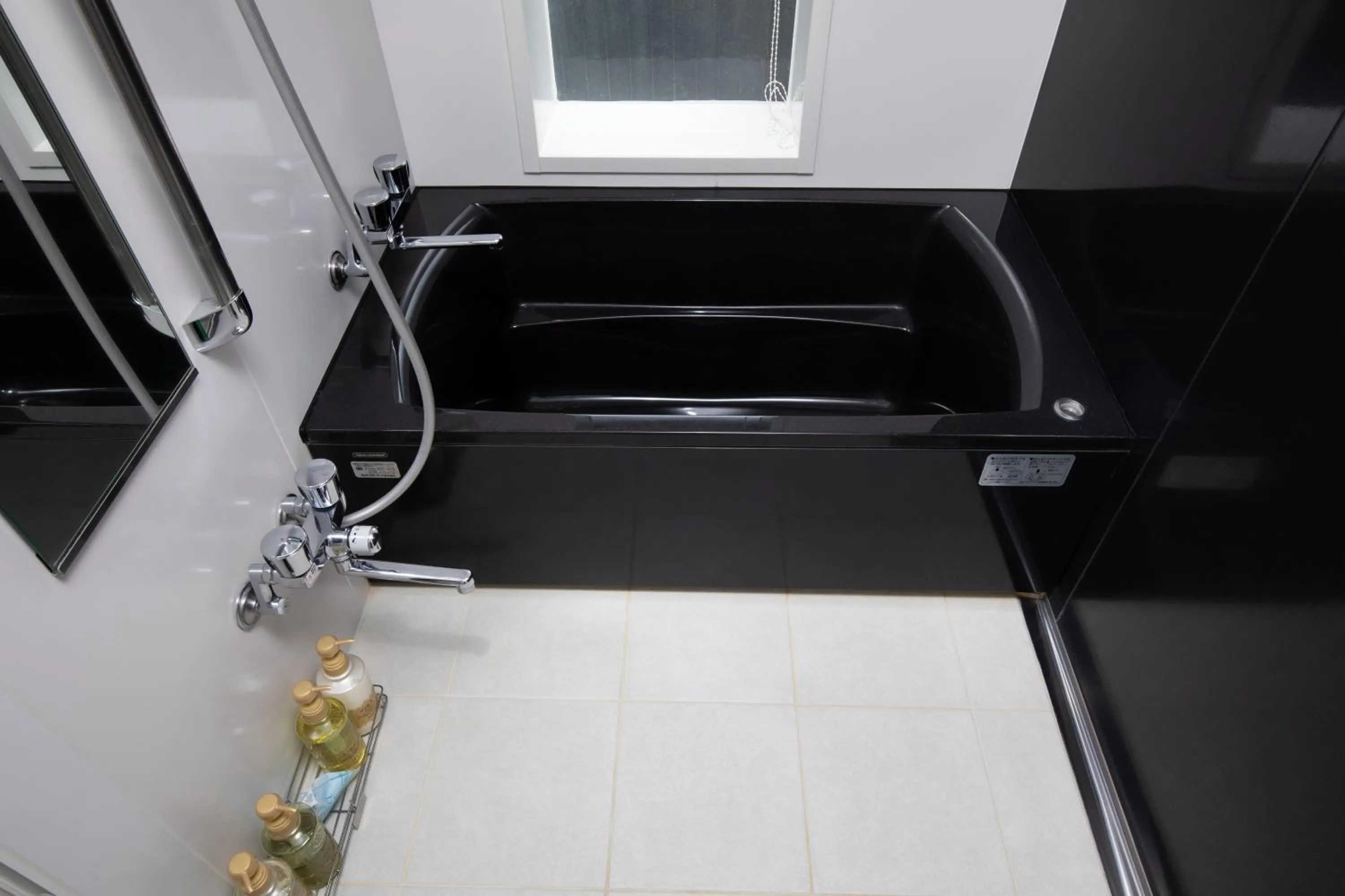 Bathroom in 天然個室温泉 HOTEL Lafontaine 諏訪