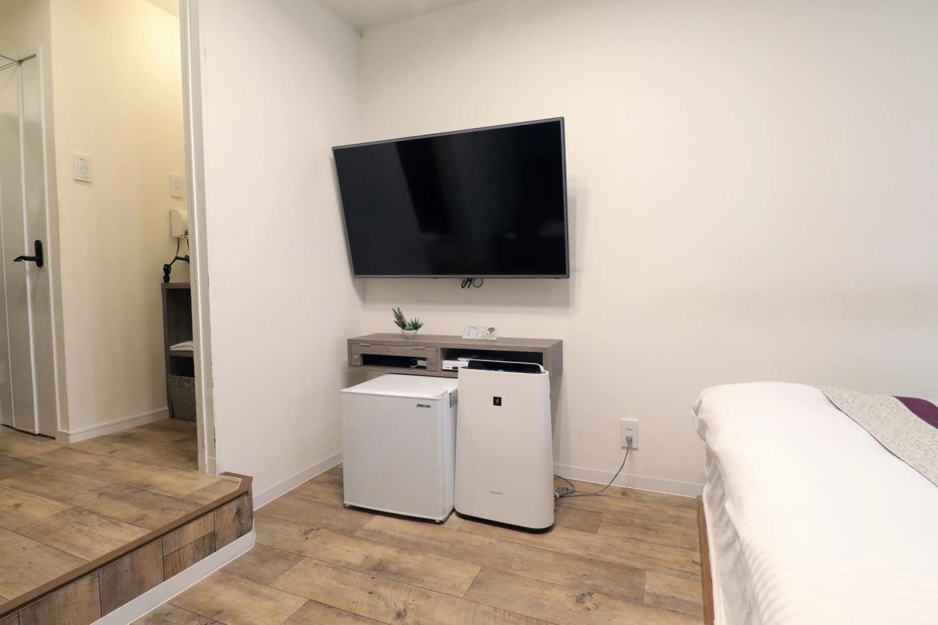 Photo of the whole room in 天然個室温泉 HOTEL Lafontaine 諏訪