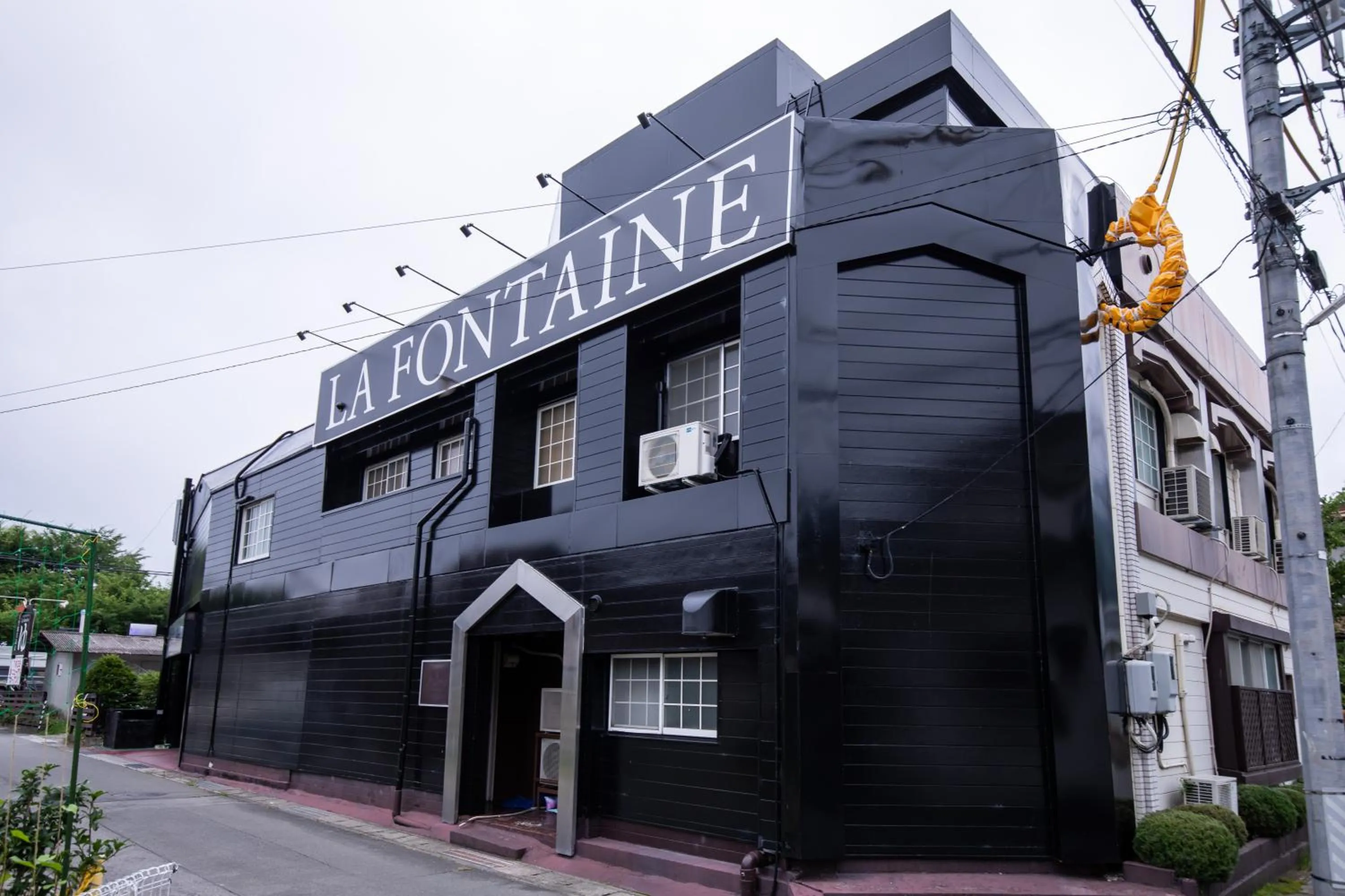 Property building in 天然個室温泉 HOTEL Lafontaine 諏訪