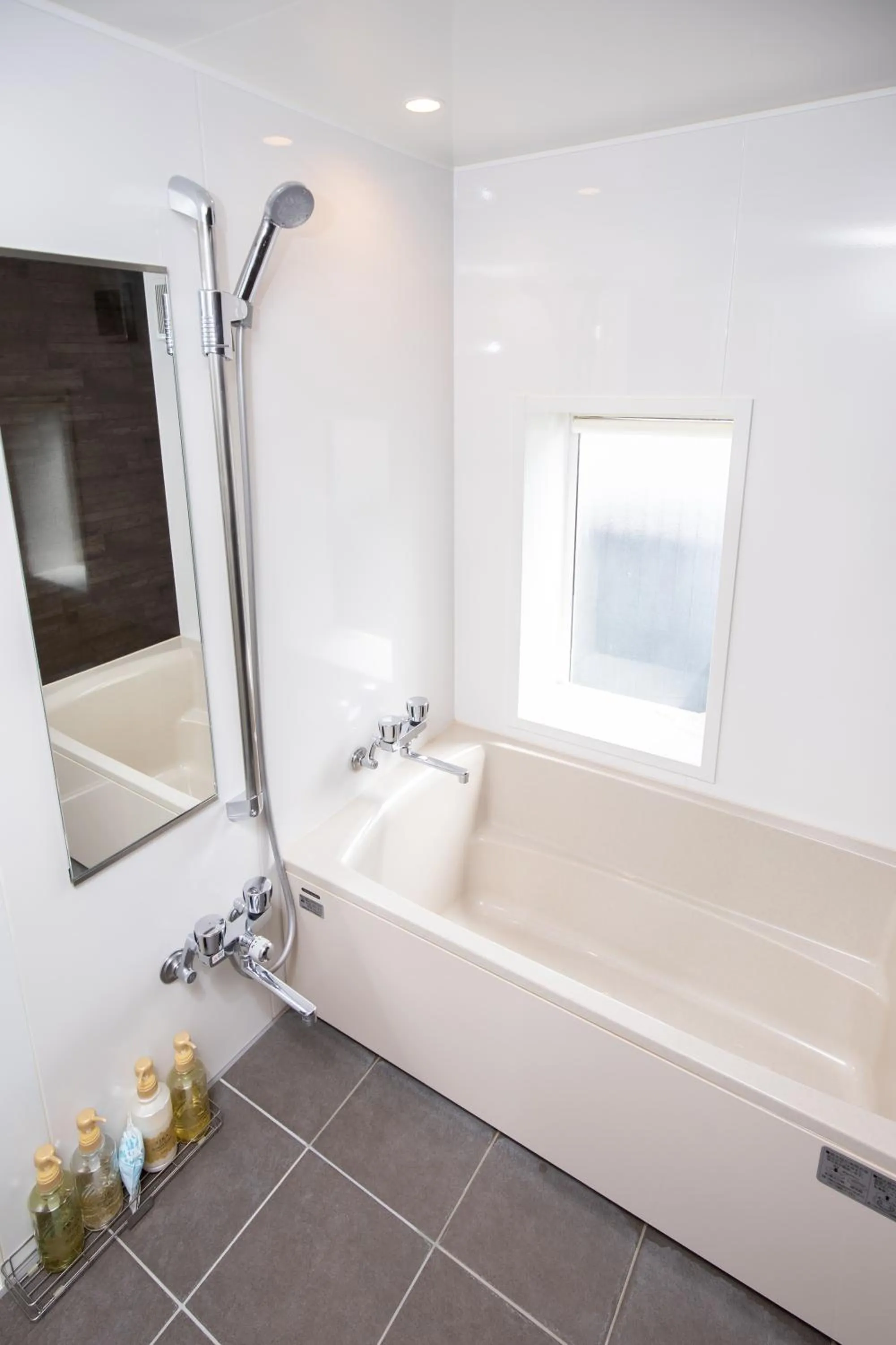 Bathroom in 天然個室温泉 HOTEL Lafontaine 諏訪