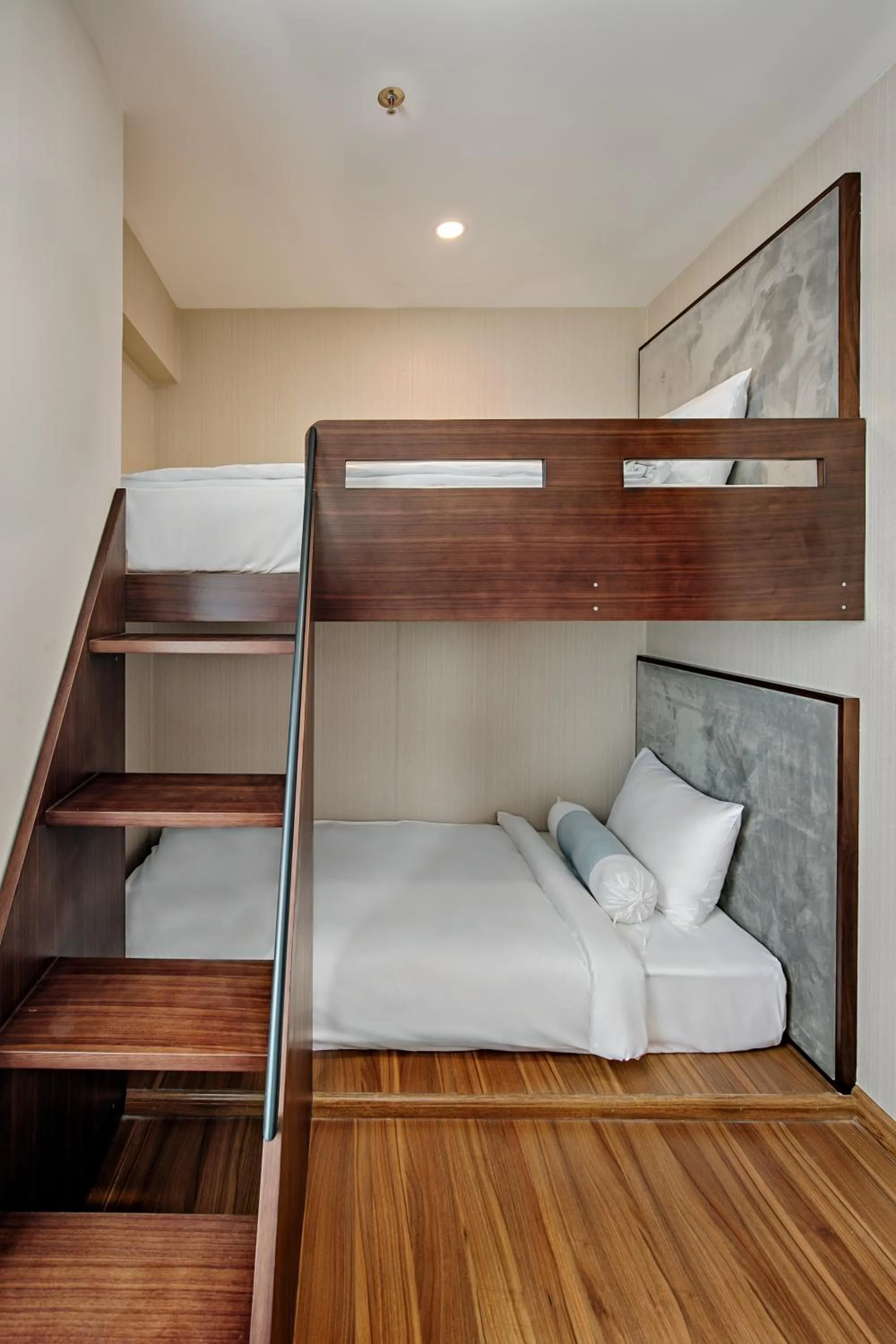 bunk bed, Bed in Halina Hotel and Apartment