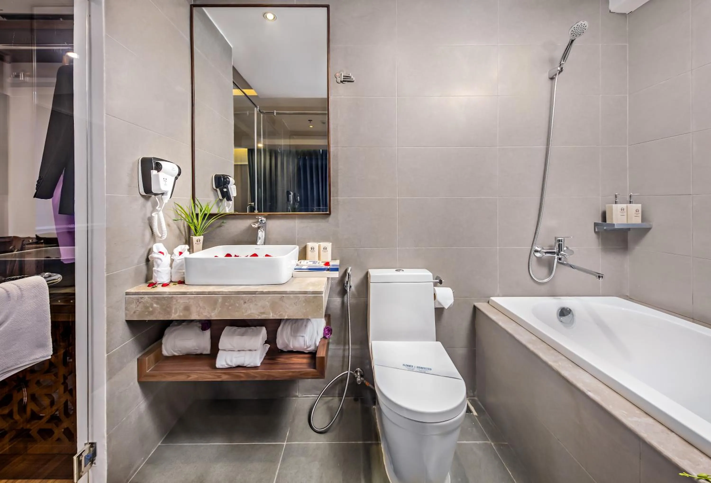 Bathroom in Halina Hotel and Apartment