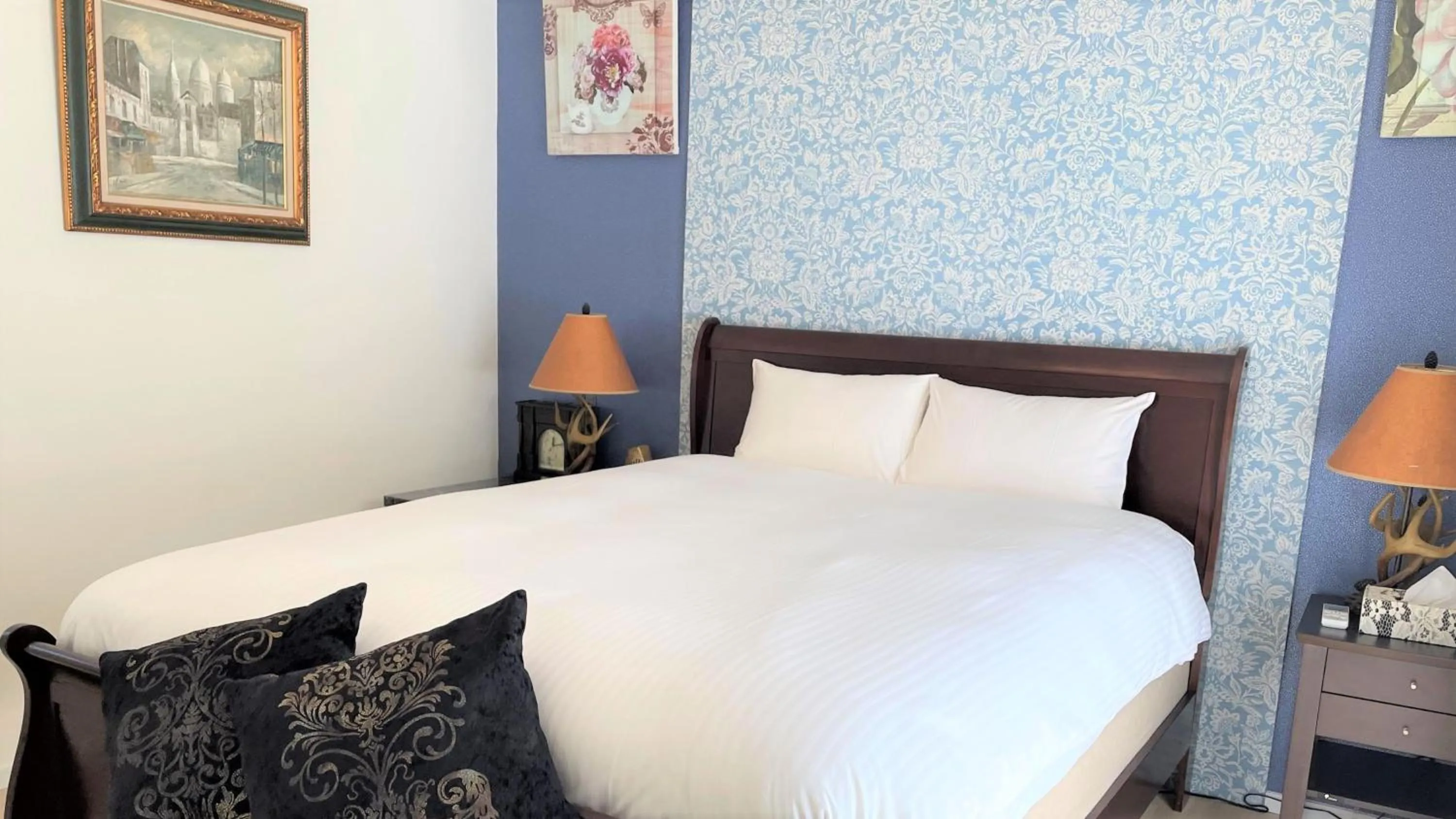 Bedroom in Rose Terrace Bise