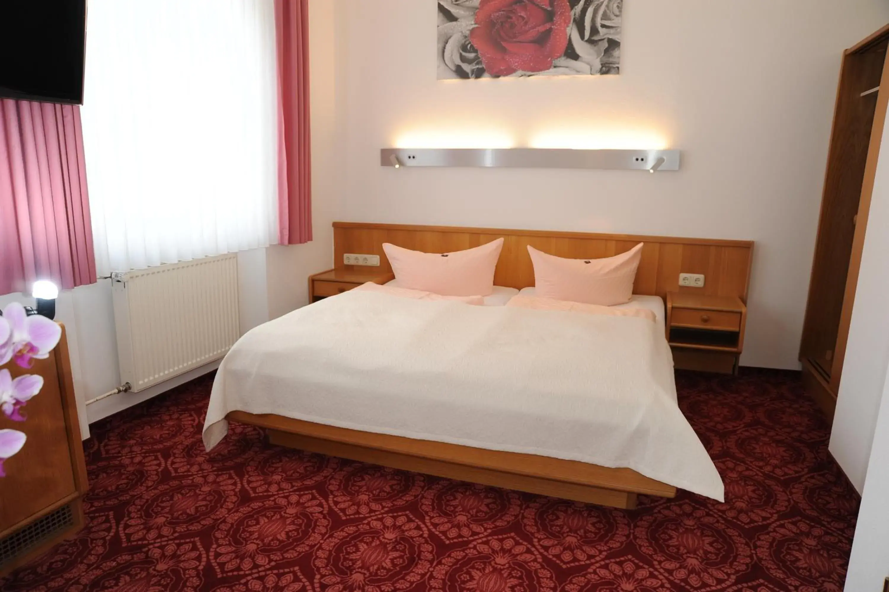 Single Room in Hotel Goldner Anker Single Room in Hotel Goldner Anker