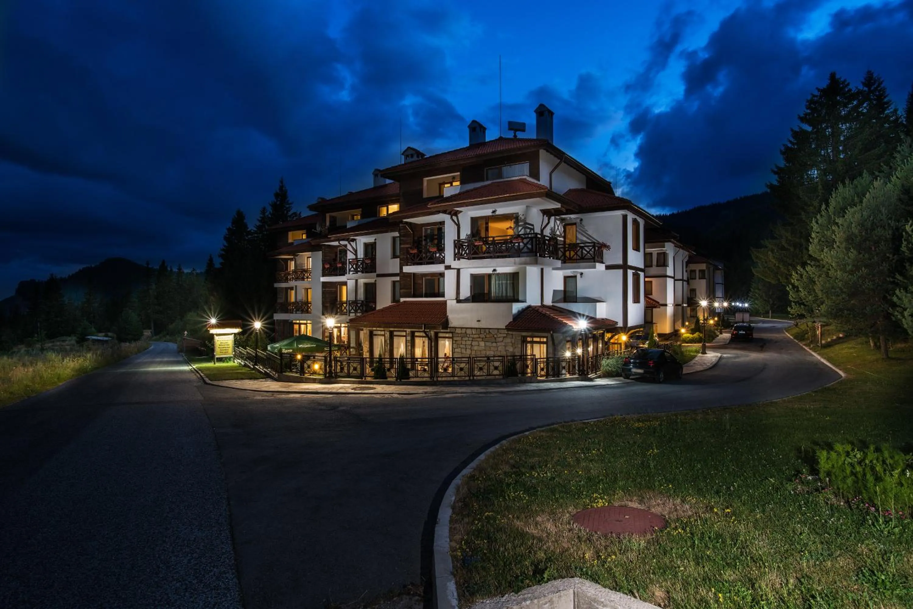 Property building in Mountain Lake Hotel