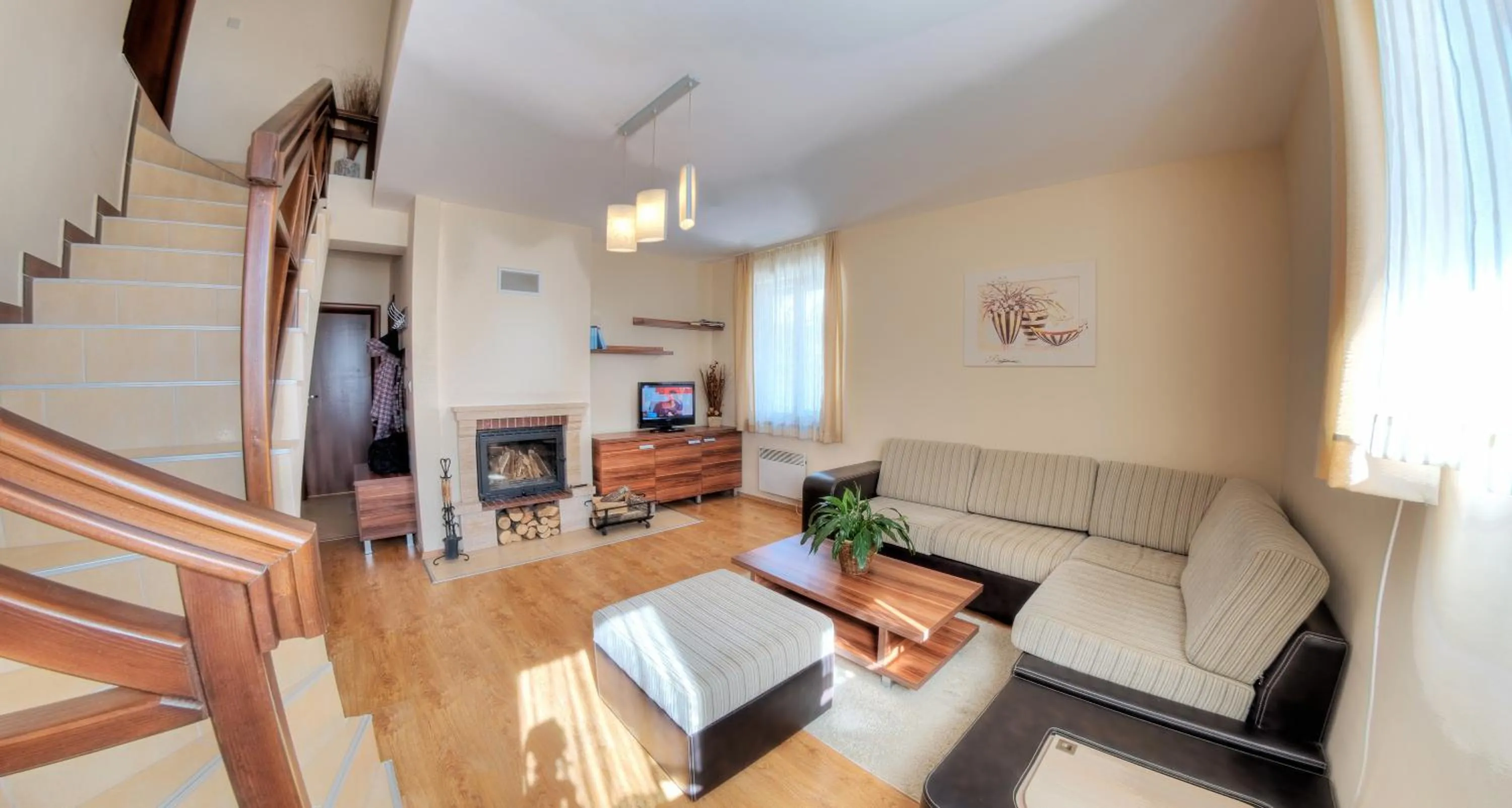 Living room in Mountain Lake Hotel
