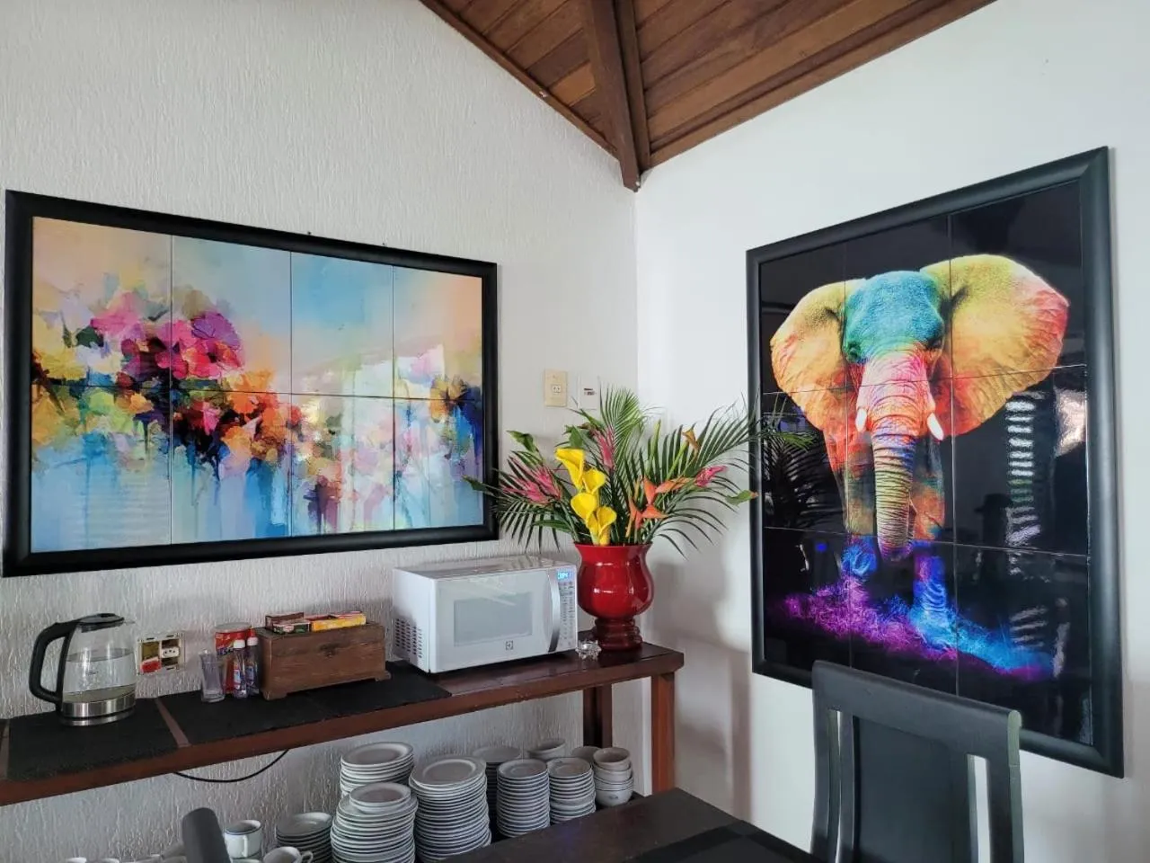 Restaurant/places to eat in Pousada Costa Del Sol