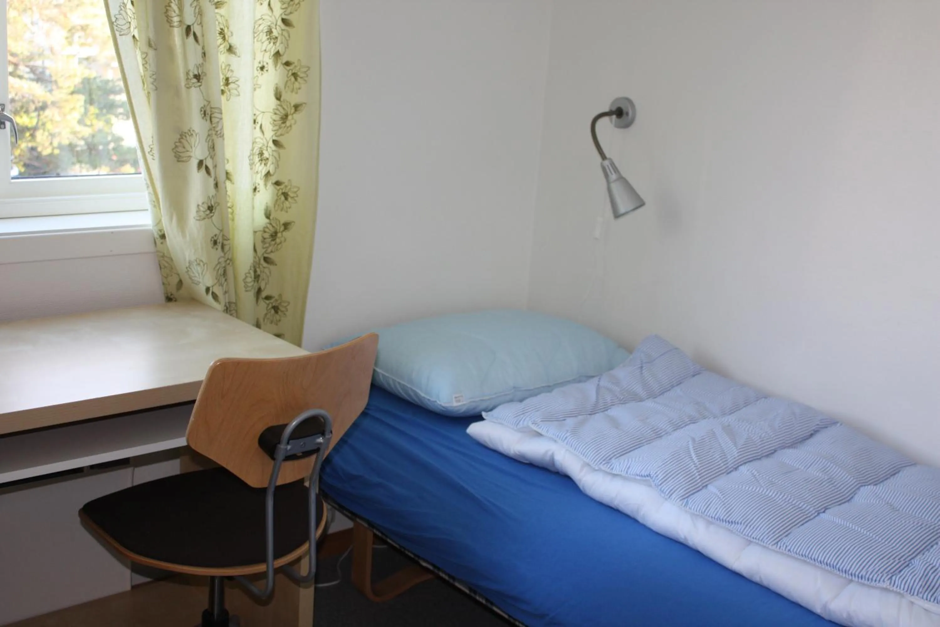 Single Room in Moldefjord Hostel