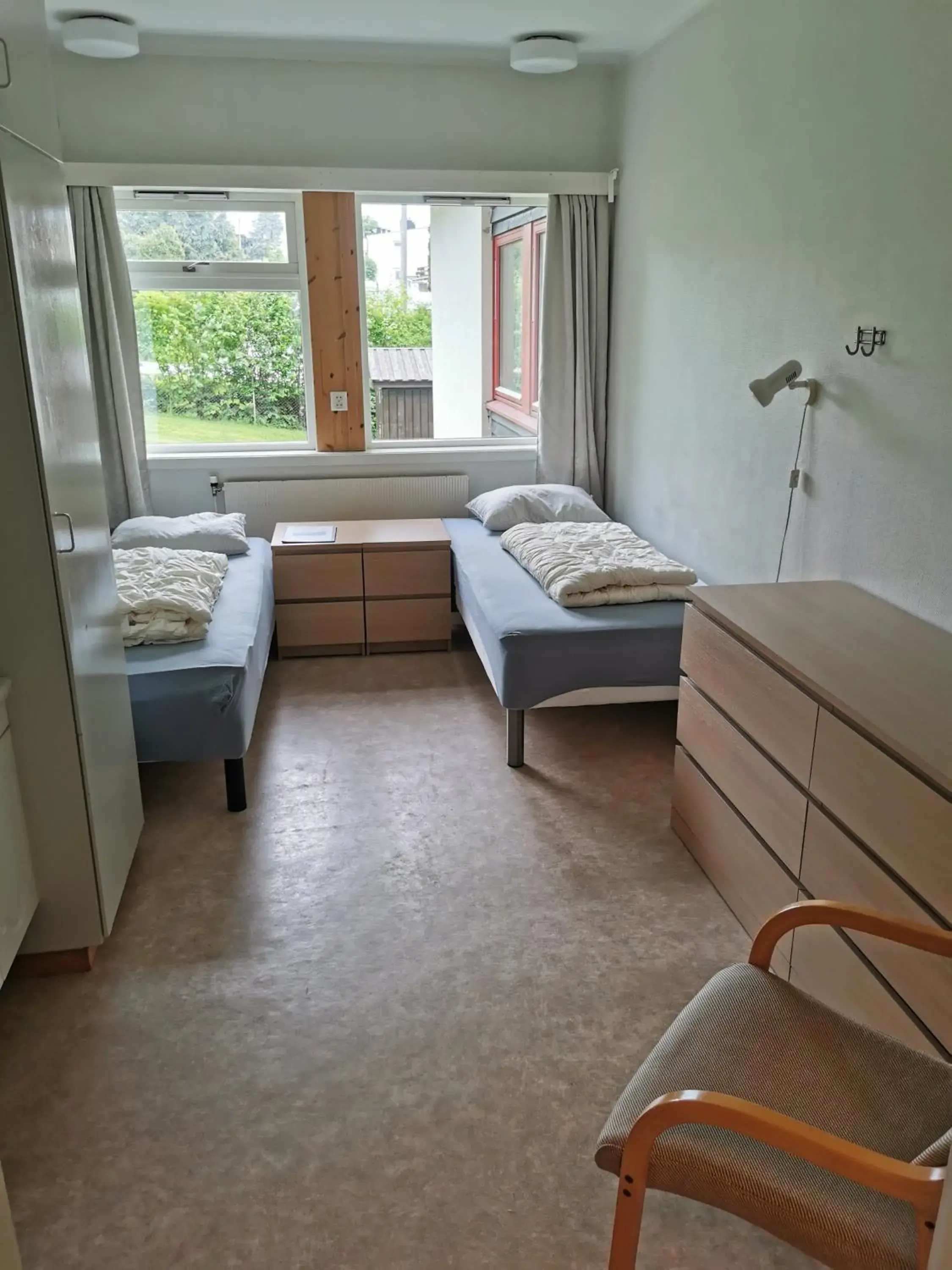 Twin Room with Shared Bathroom in Moldefjord Hostel Twin Room with Shared Bathroom in Moldefjord Hostel