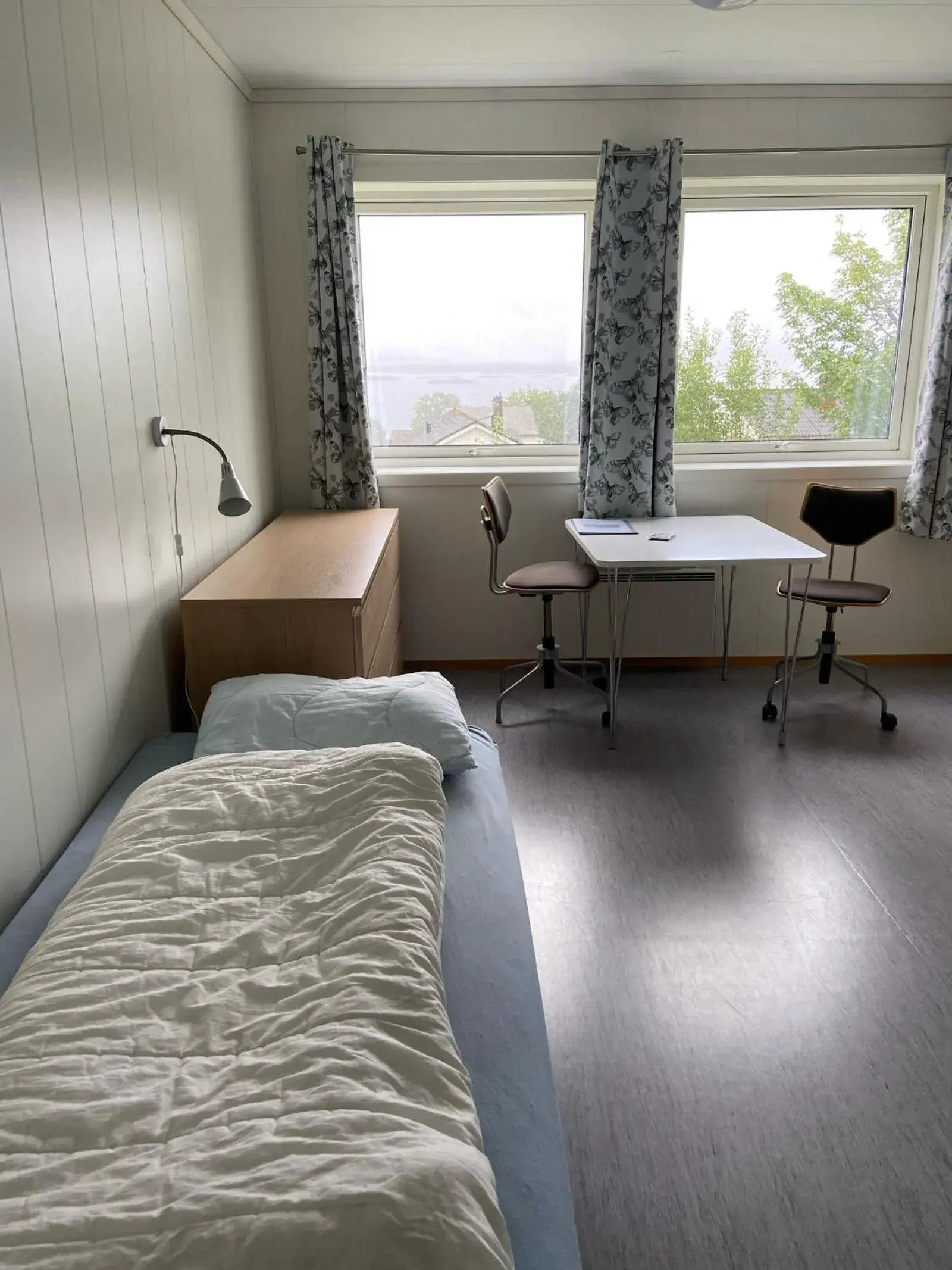 Twin Room in Moldefjord Hostel Twin Room in Moldefjord Hostel
