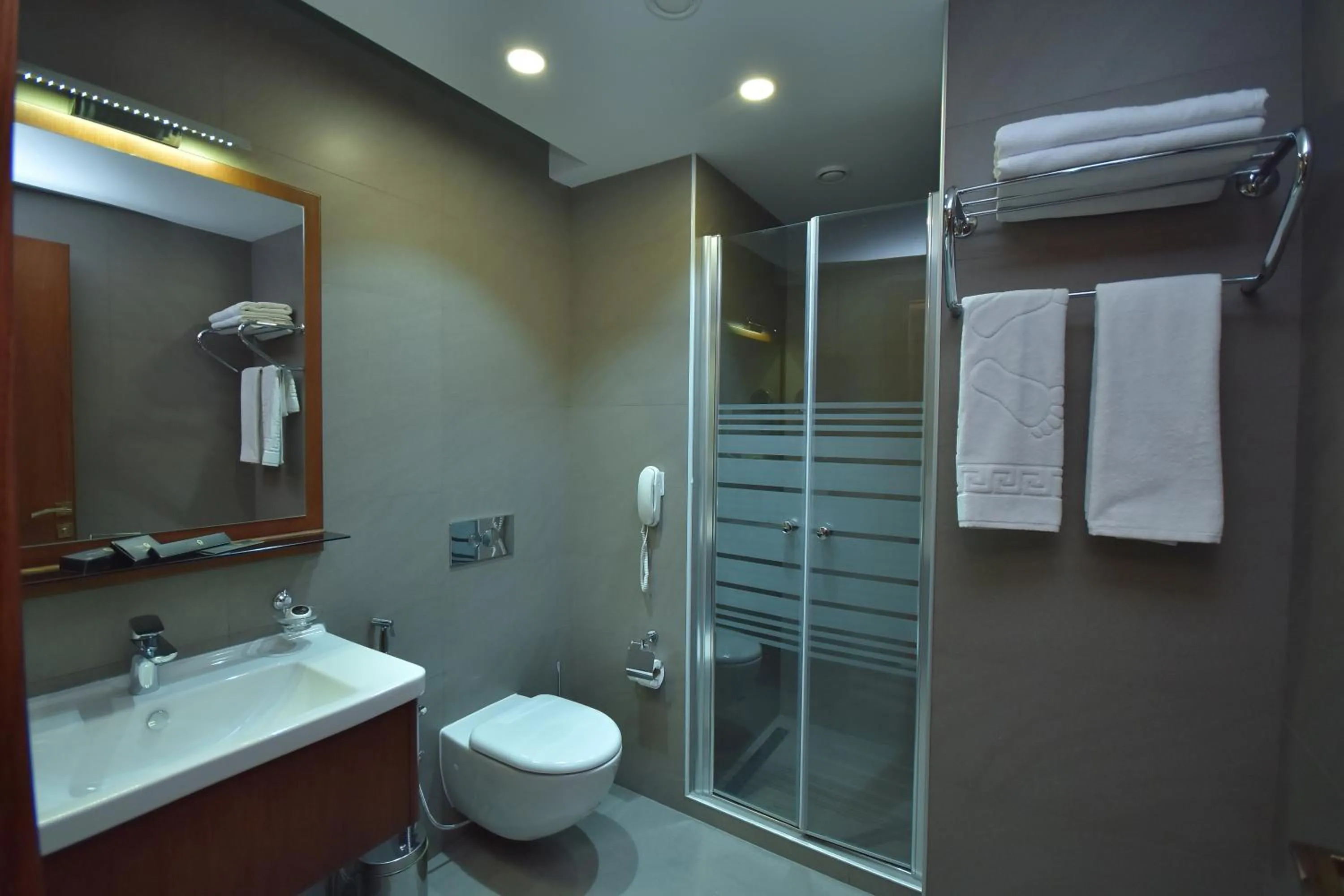 Bath in Hyksos Hotel